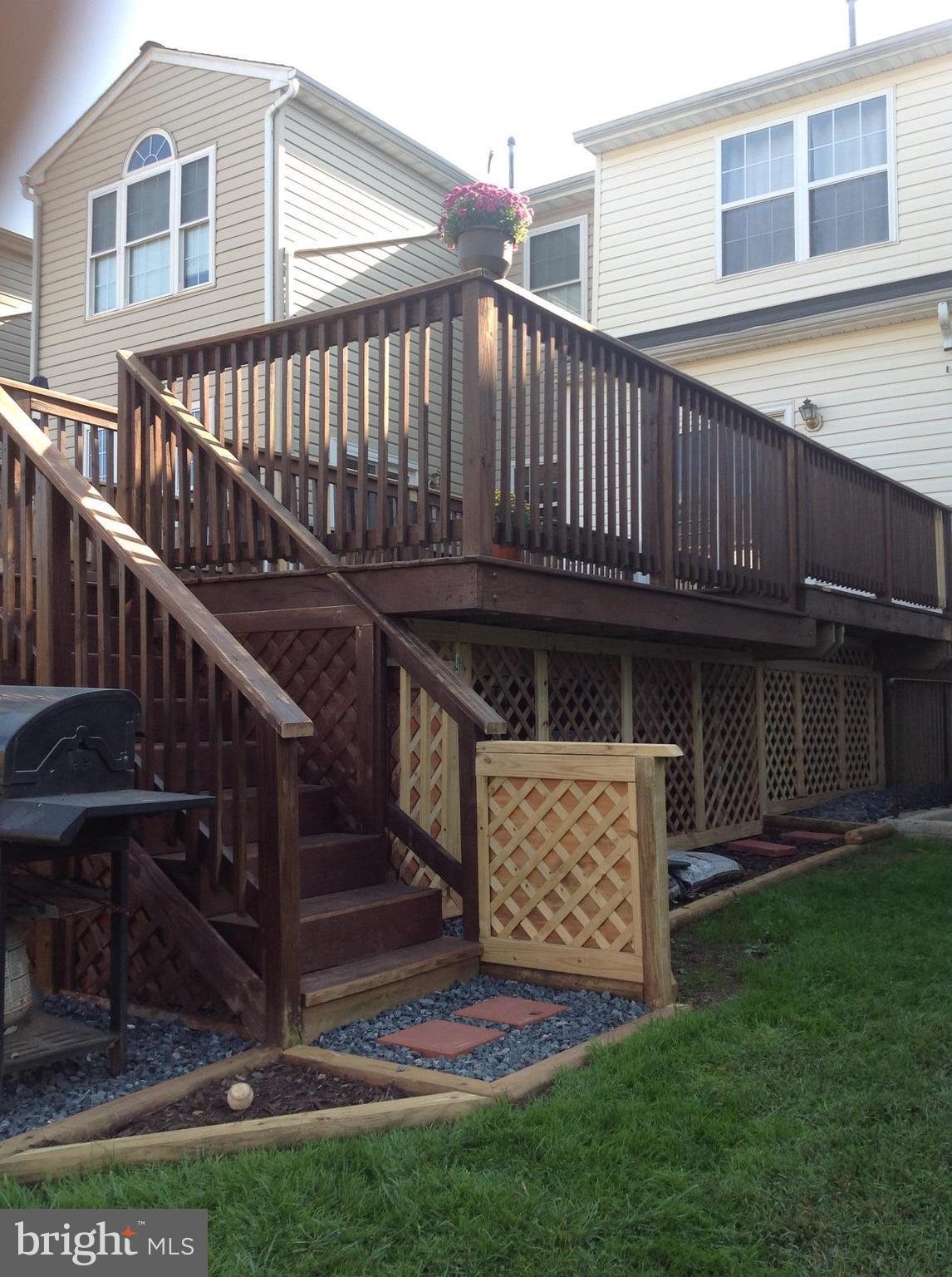 CONSTANT FRIENDSHIP - Residential