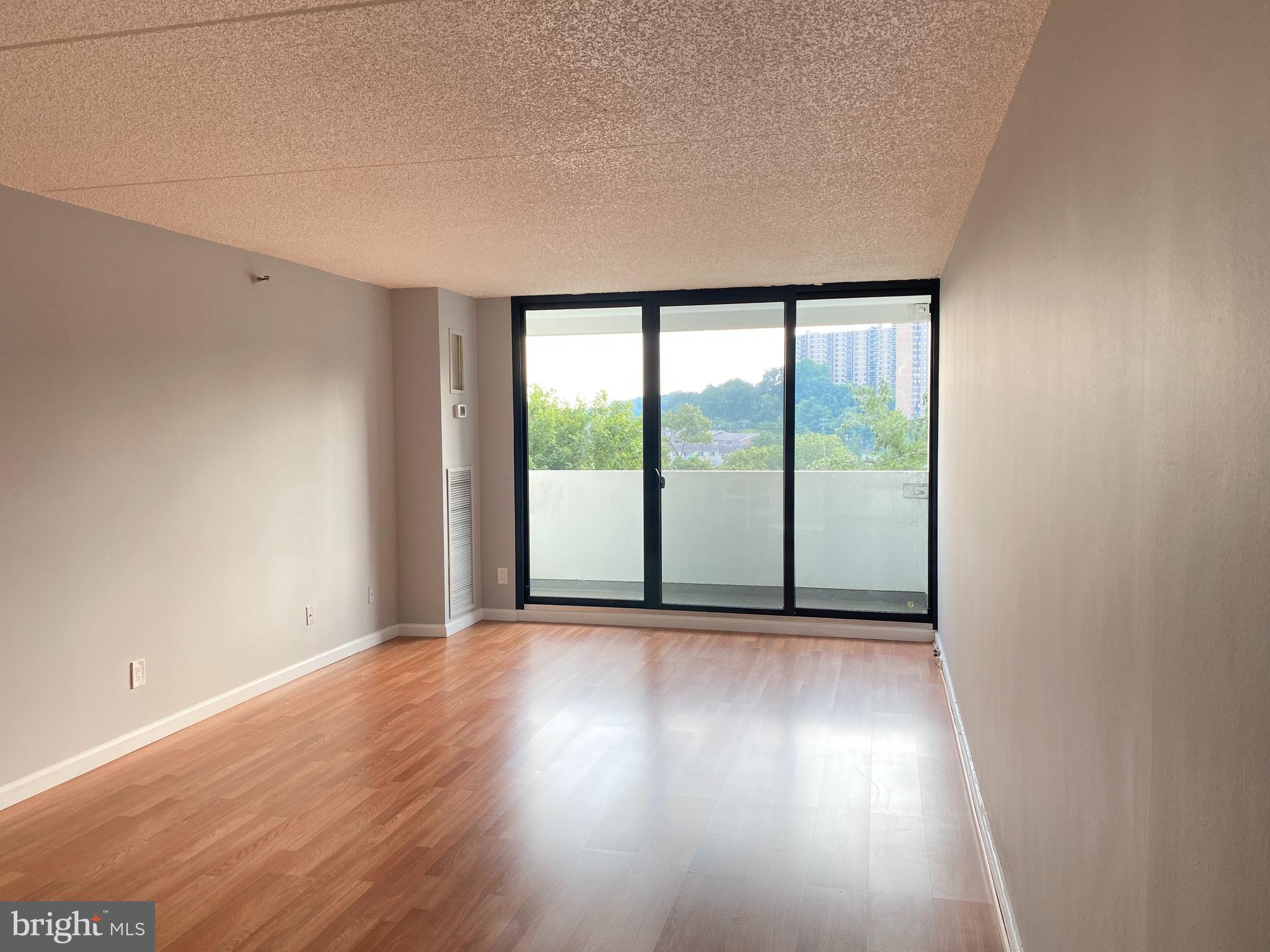 HIGHPOINTE - Residential Lease