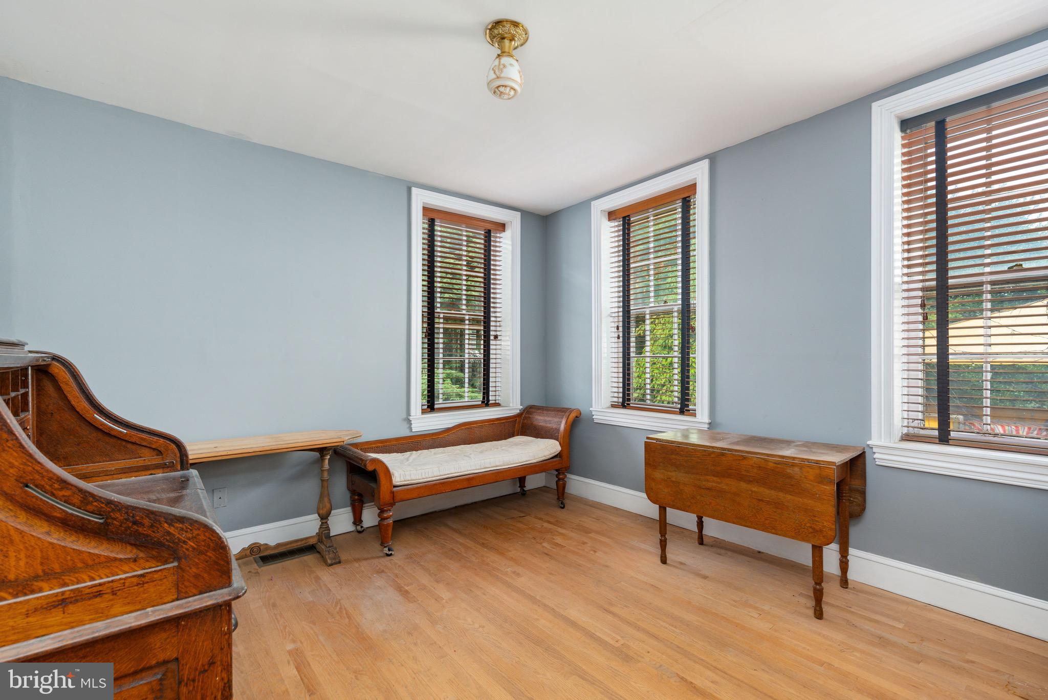 SOCIETY HILL - Residential