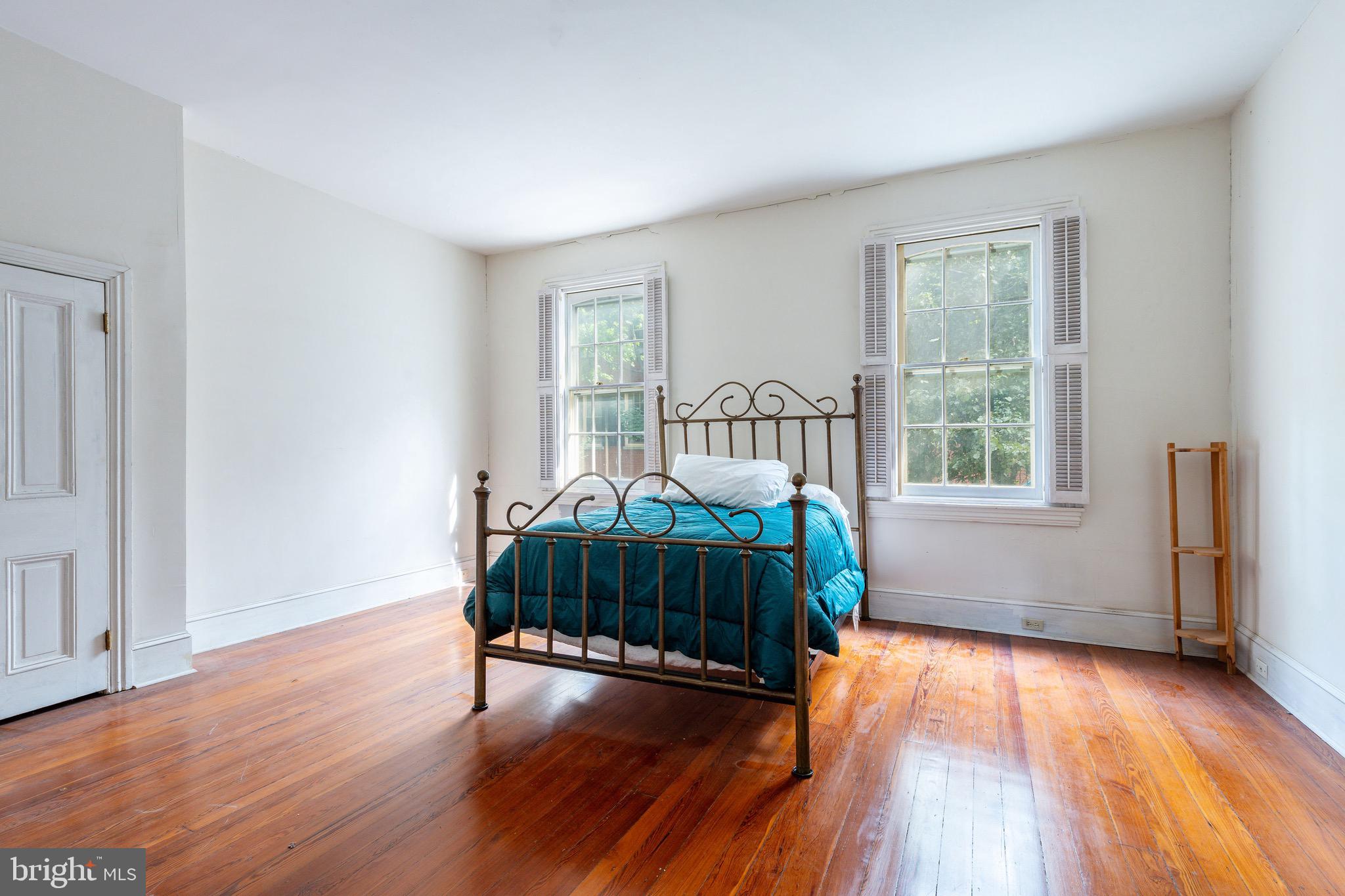 SOCIETY HILL - Residential