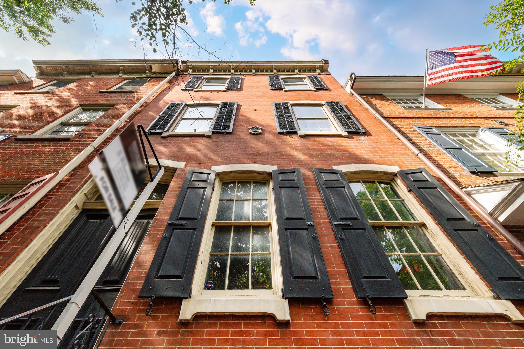 SOCIETY HILL - Residential