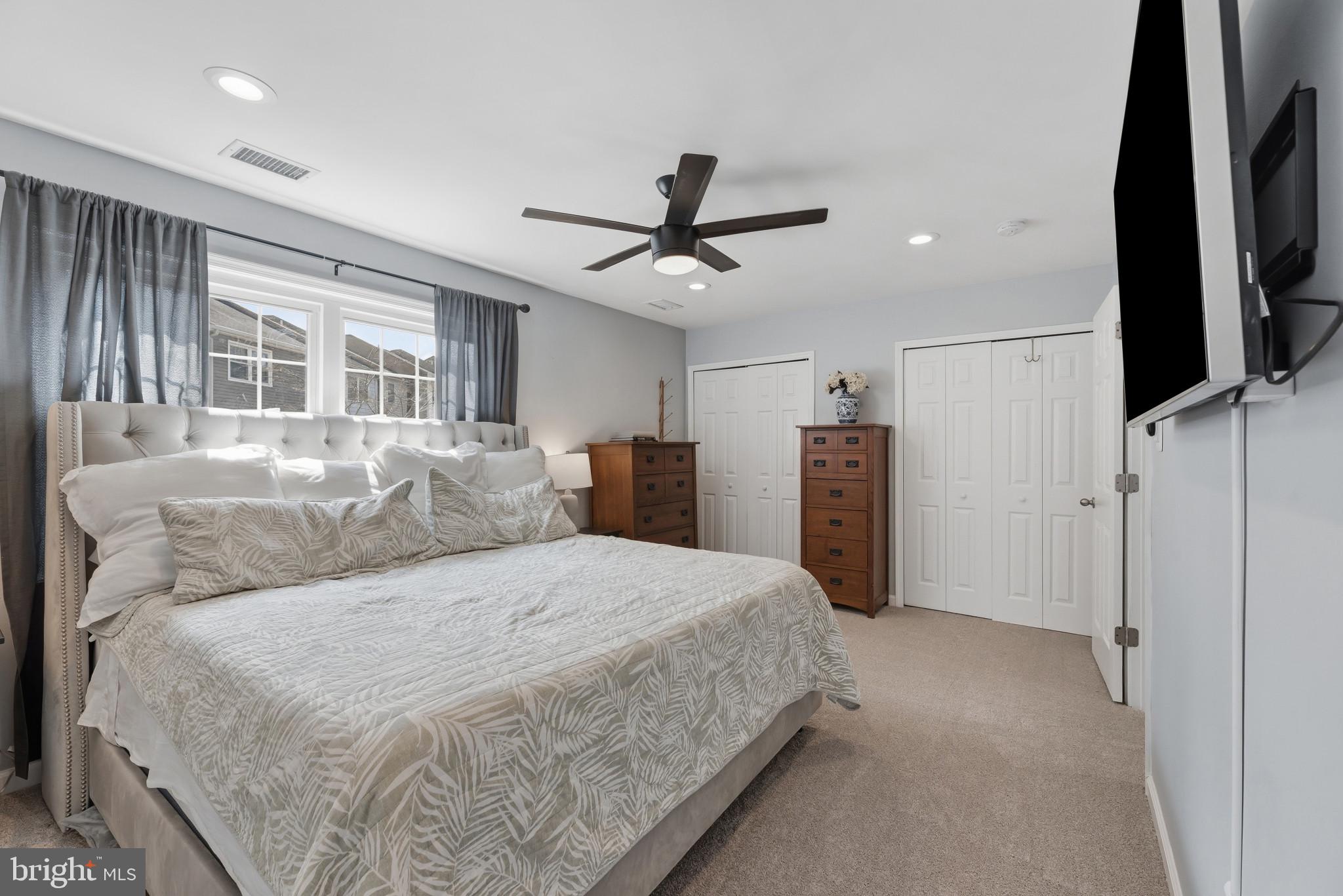 CROFTON MEADOWS - Residential