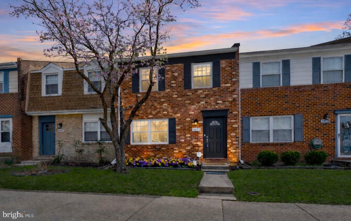 CROFTON MEADOWS - Residential