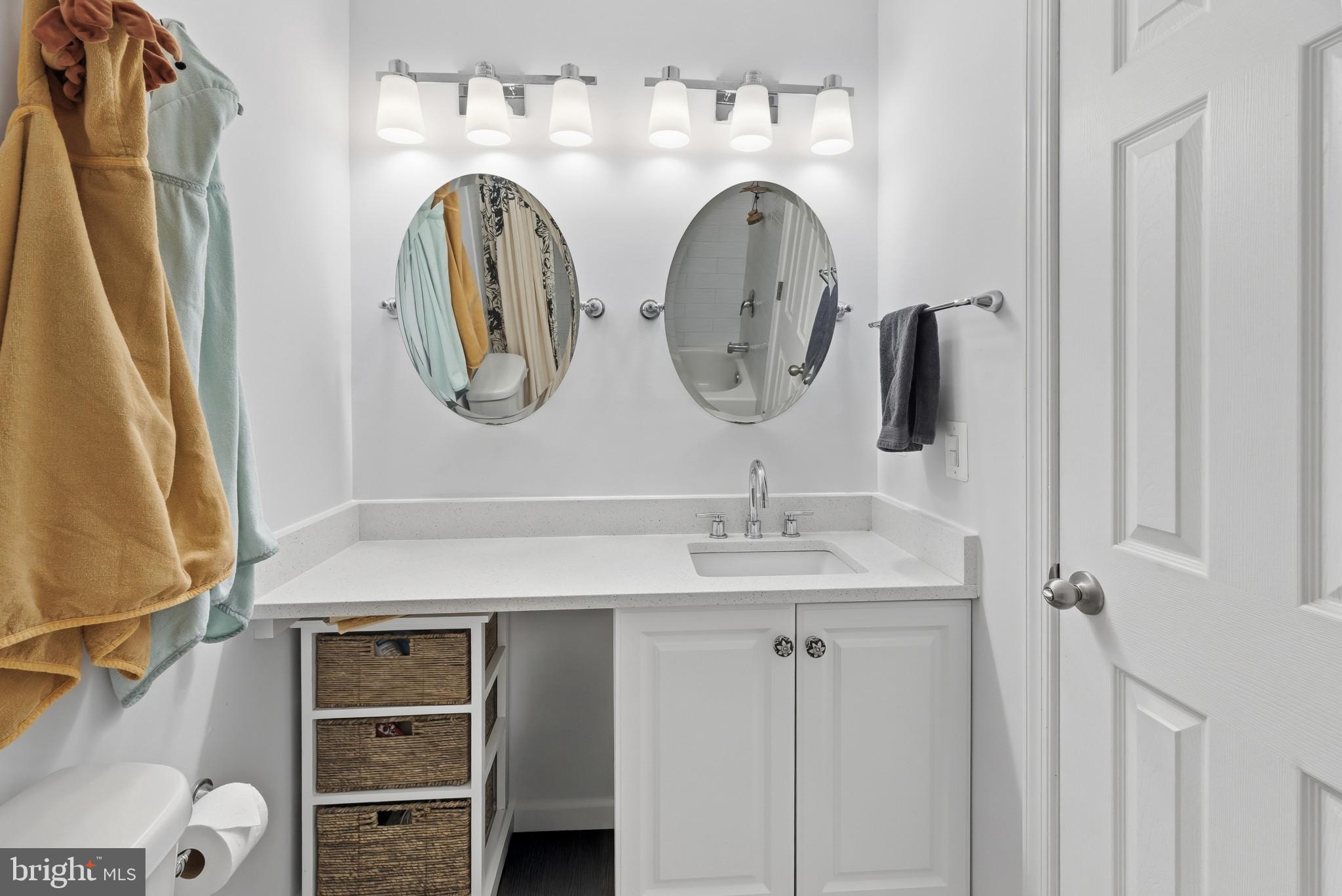 CROFTON MEADOWS - Residential