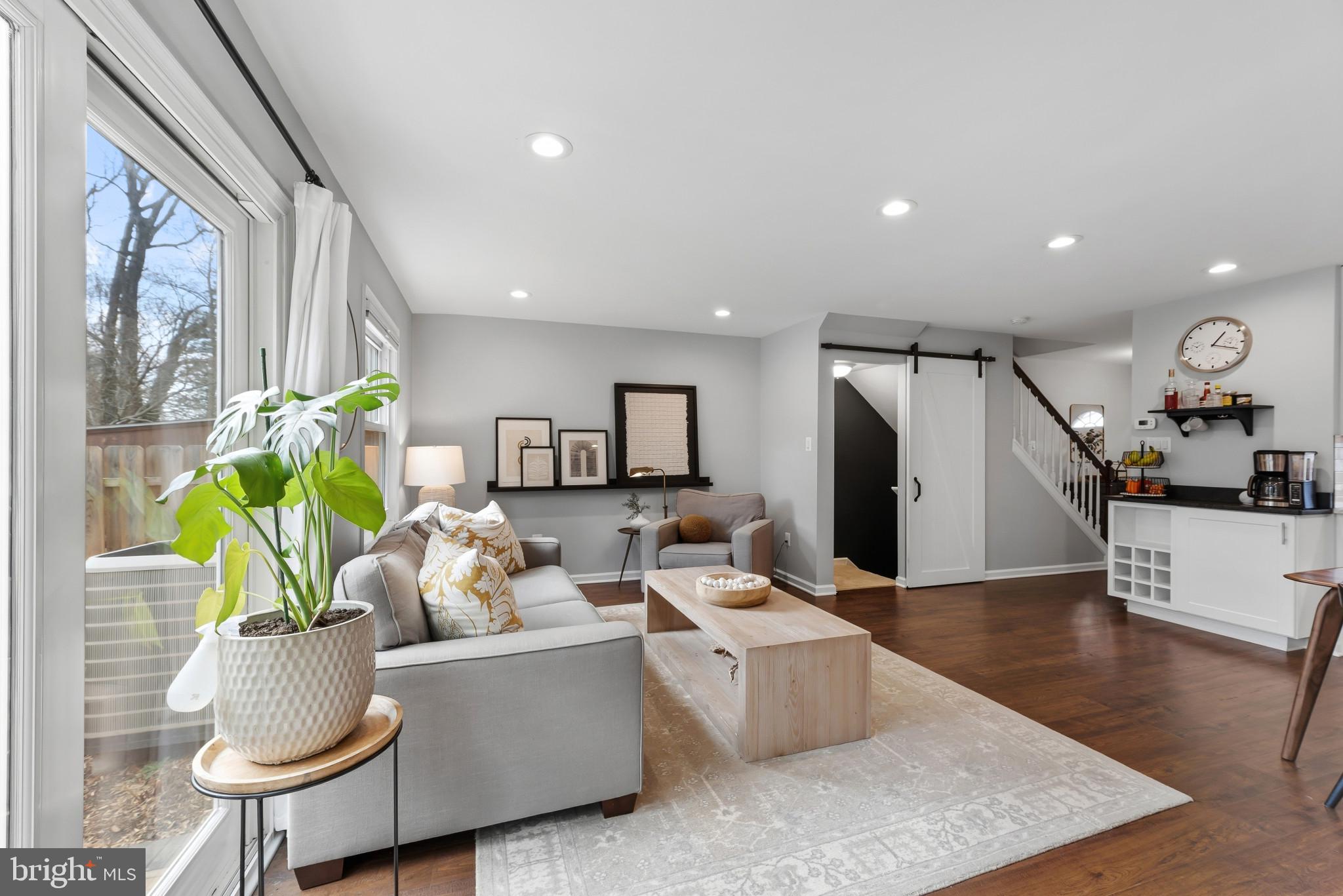 CROFTON MEADOWS - Residential