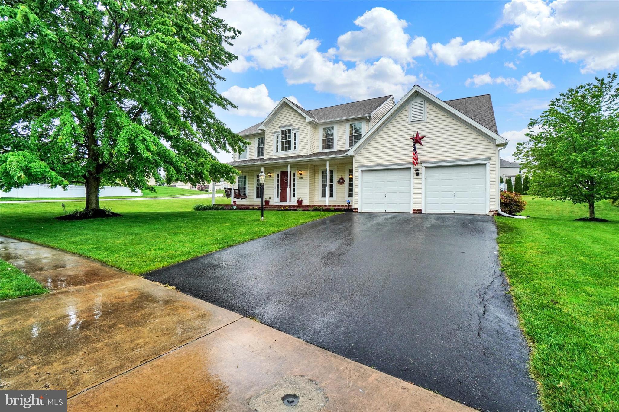 1205 CRANBERRY LANE W