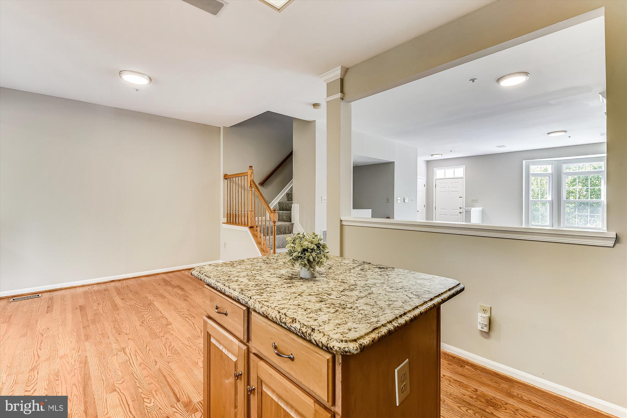 SOUTH RIVER COLONY - Residential