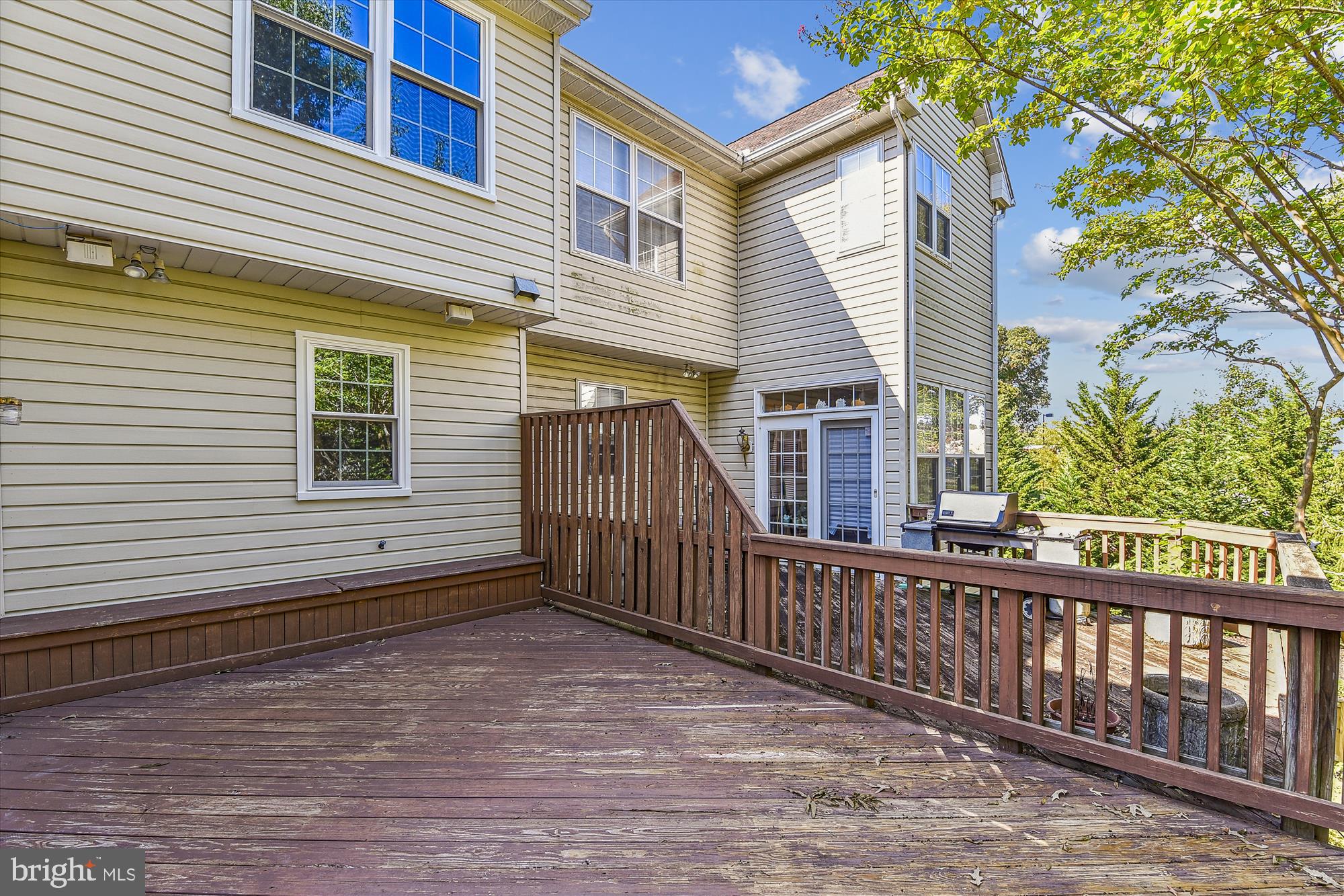 SOUTH RIVER COLONY - Residential