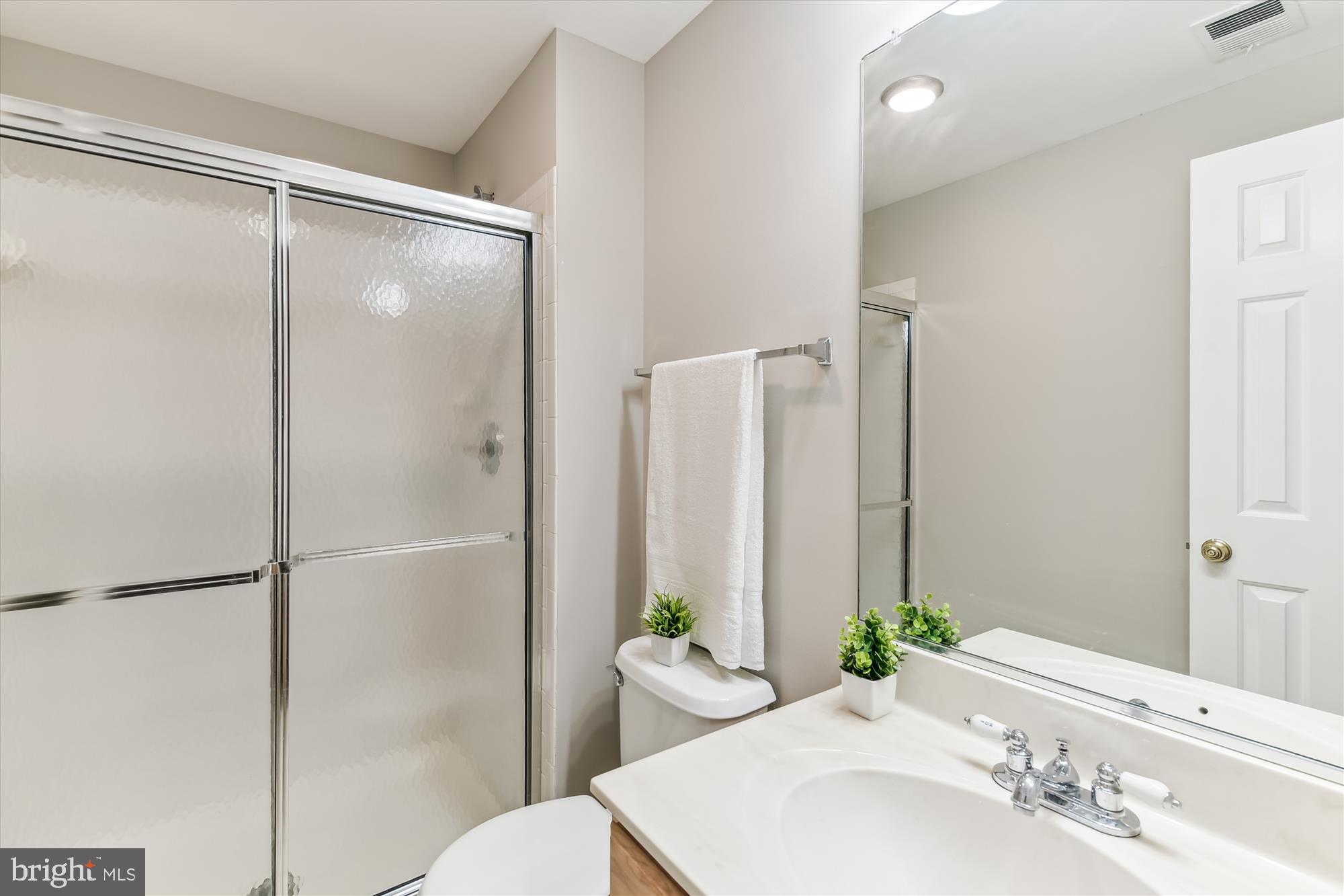 SOUTH RIVER COLONY - Residential