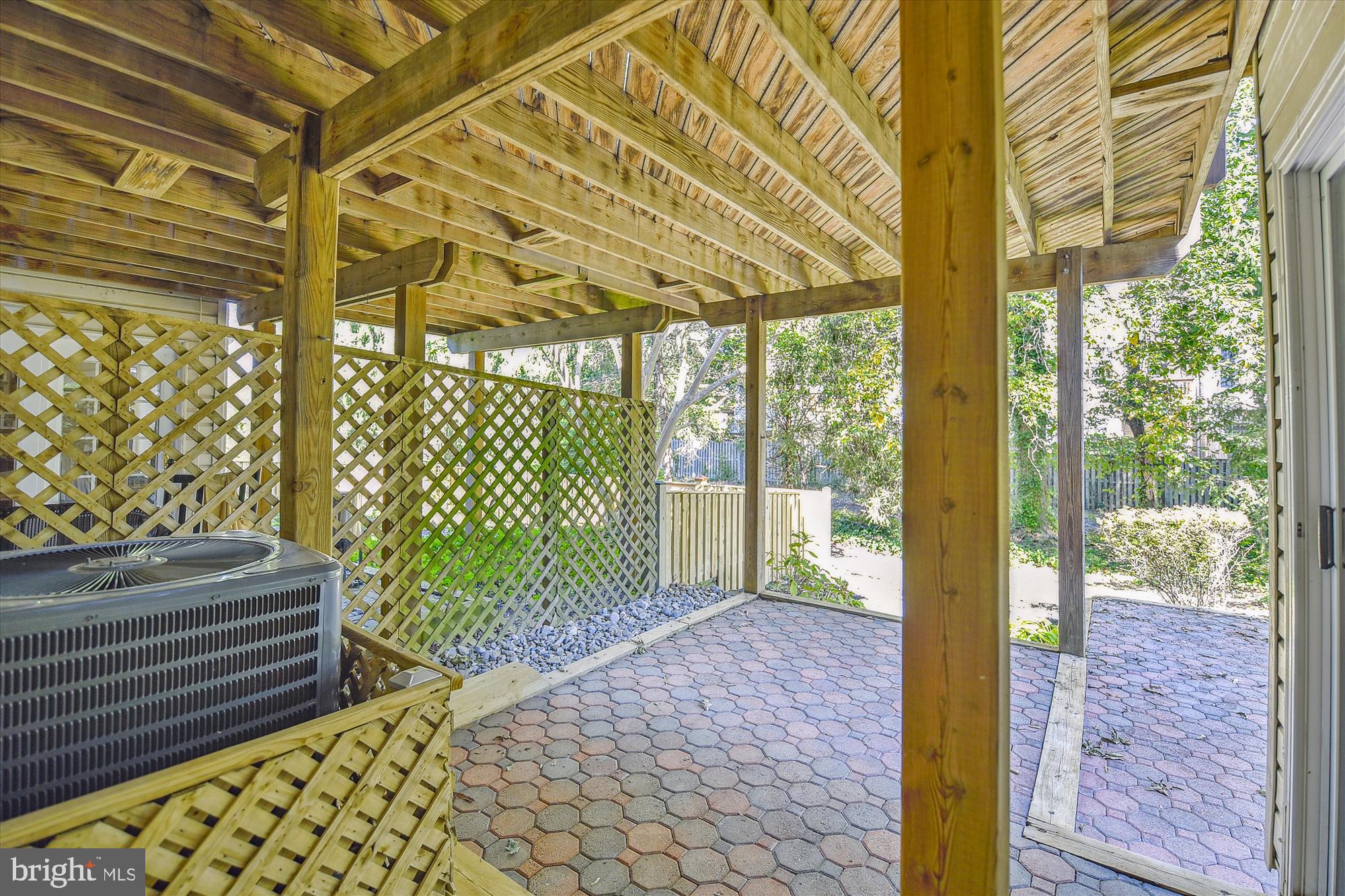 SOUTH RIVER COLONY - Residential