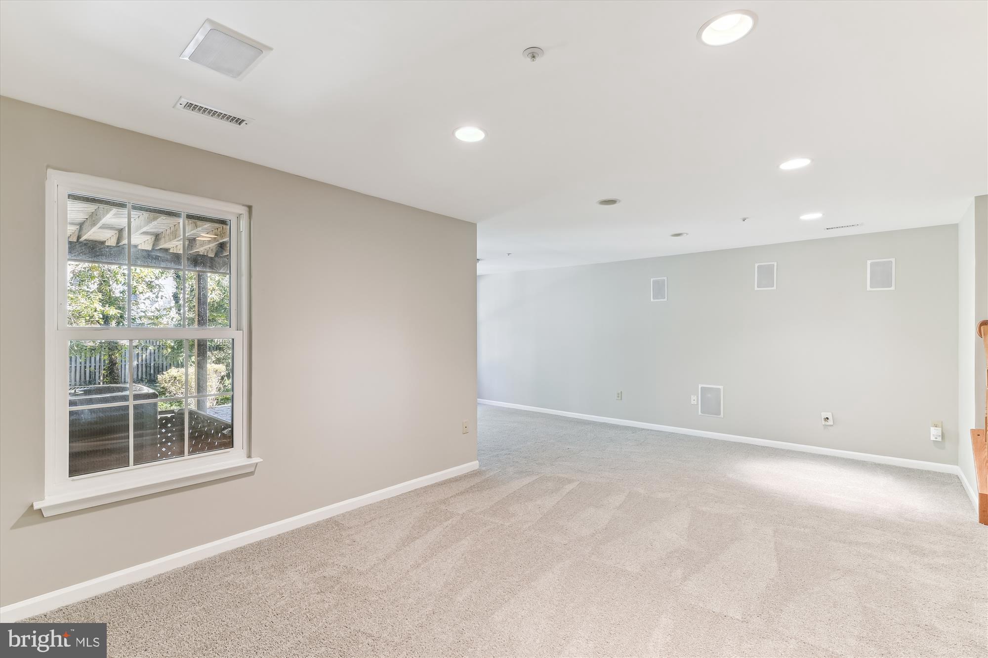 SOUTH RIVER COLONY - Residential