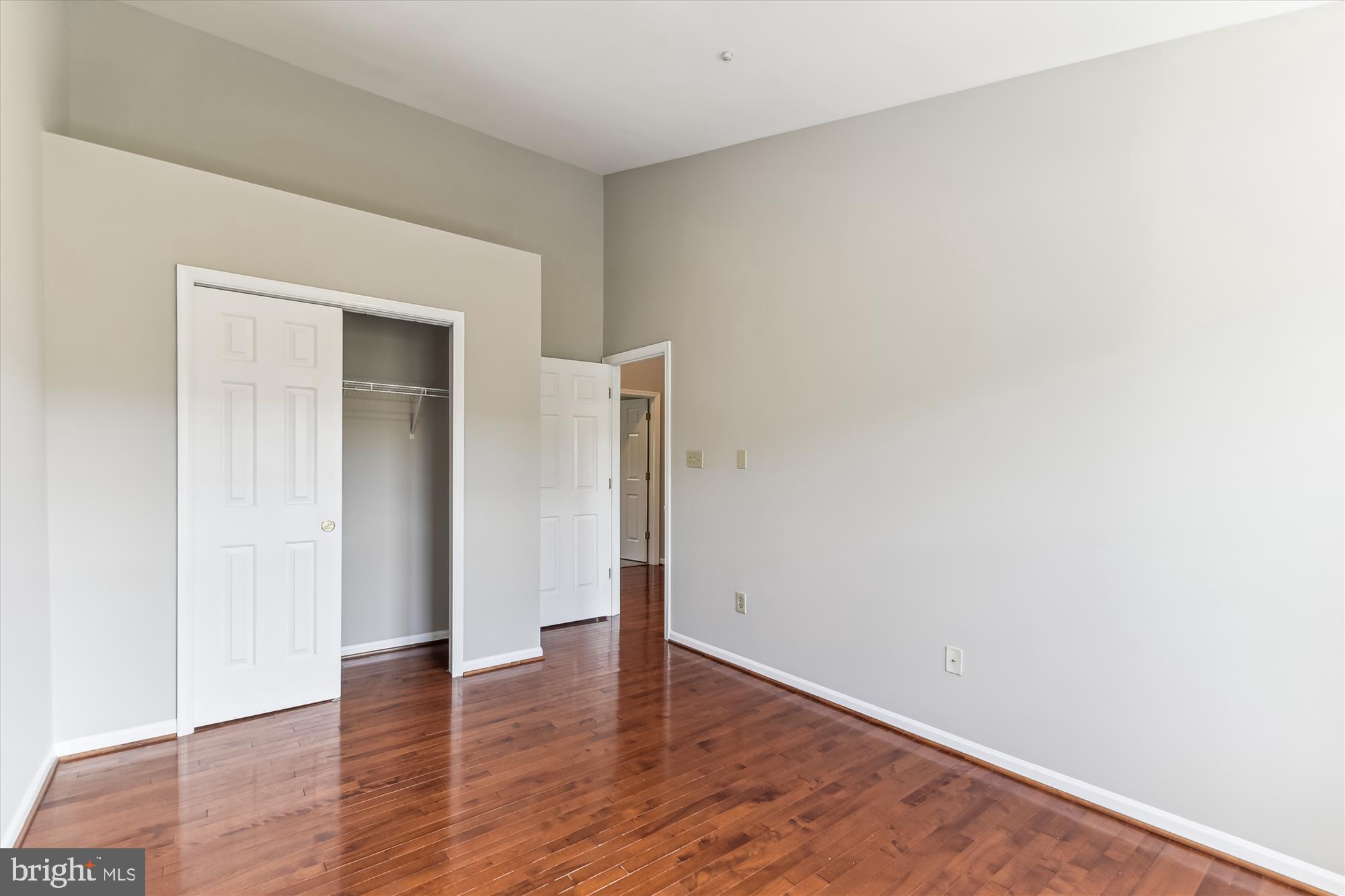 SOUTH RIVER COLONY - Residential