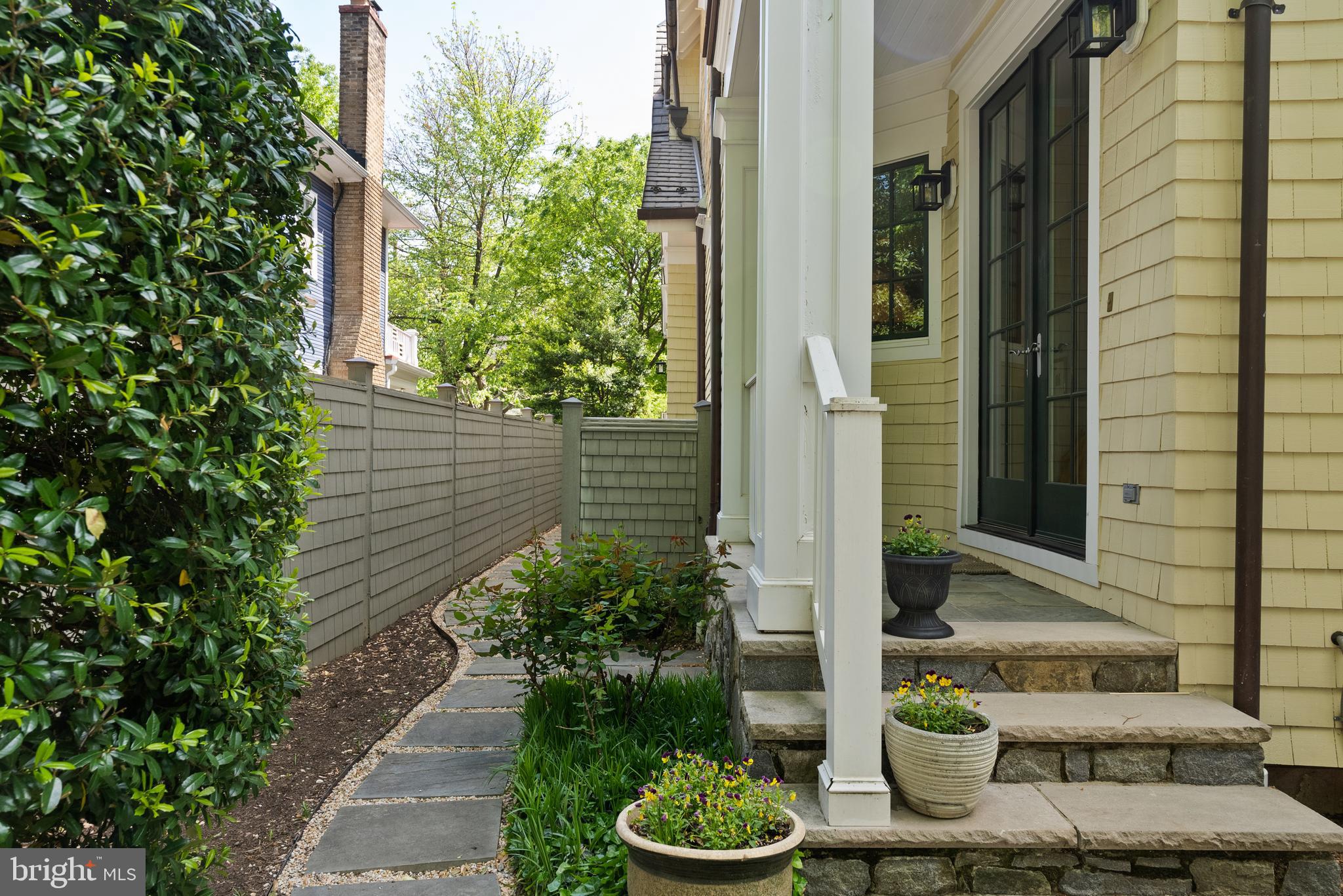 CLEVELAND PARK - Residential
