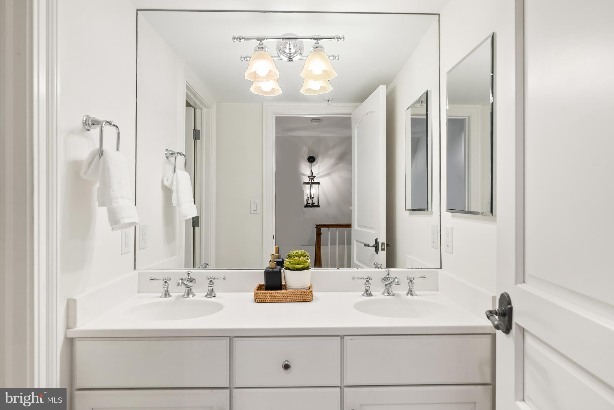 CLEVELAND PARK - Residential