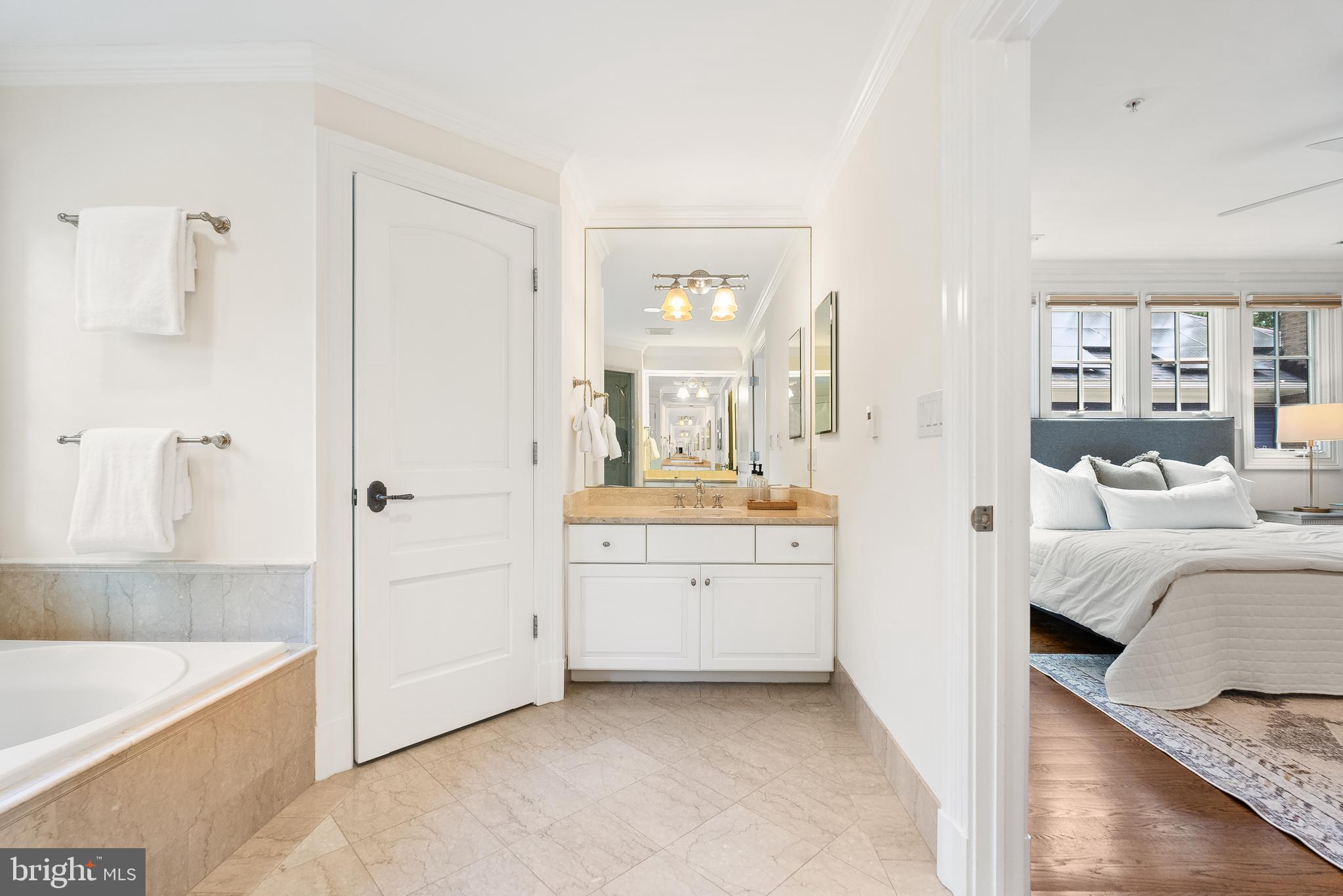 CLEVELAND PARK - Residential