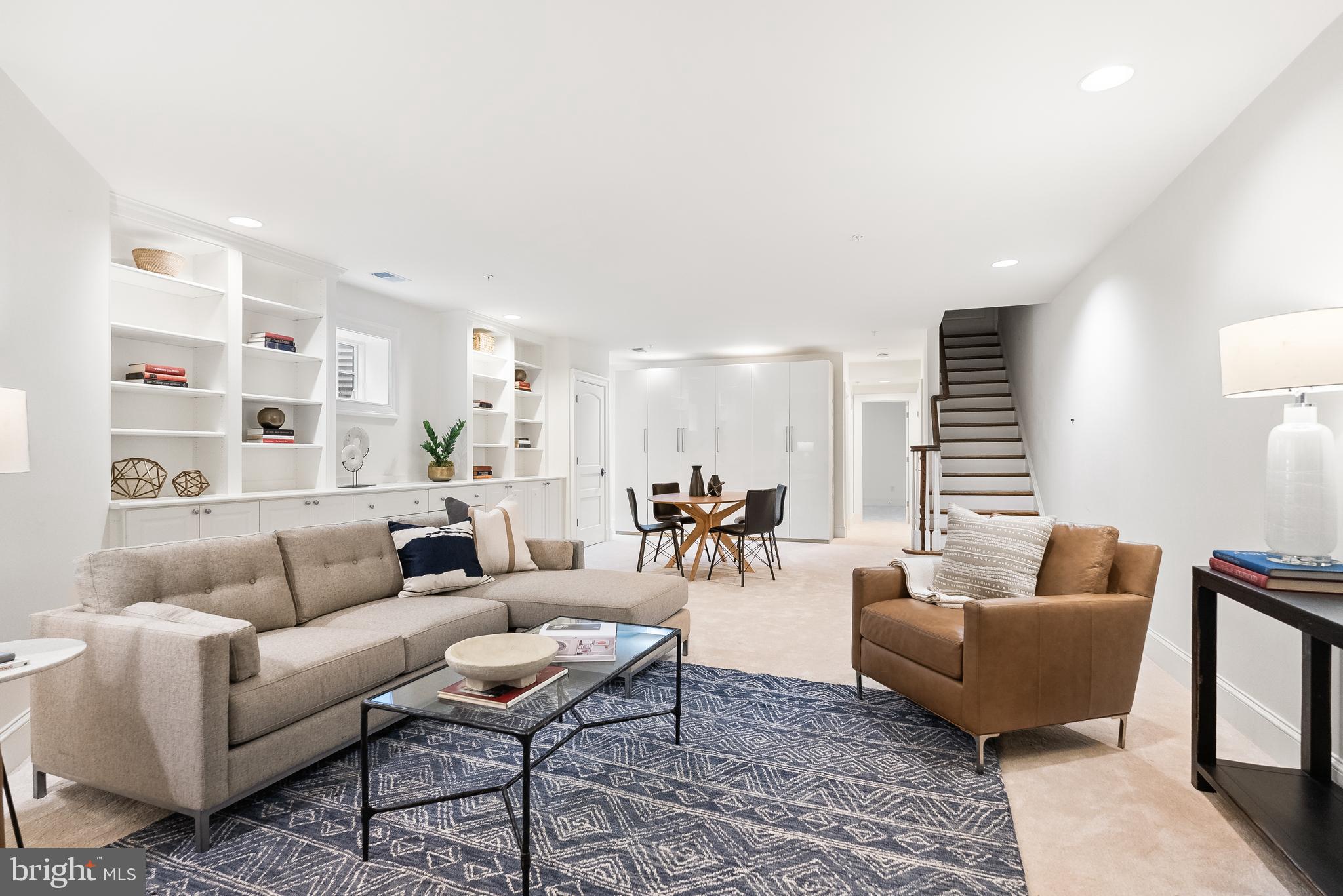 CLEVELAND PARK - Residential