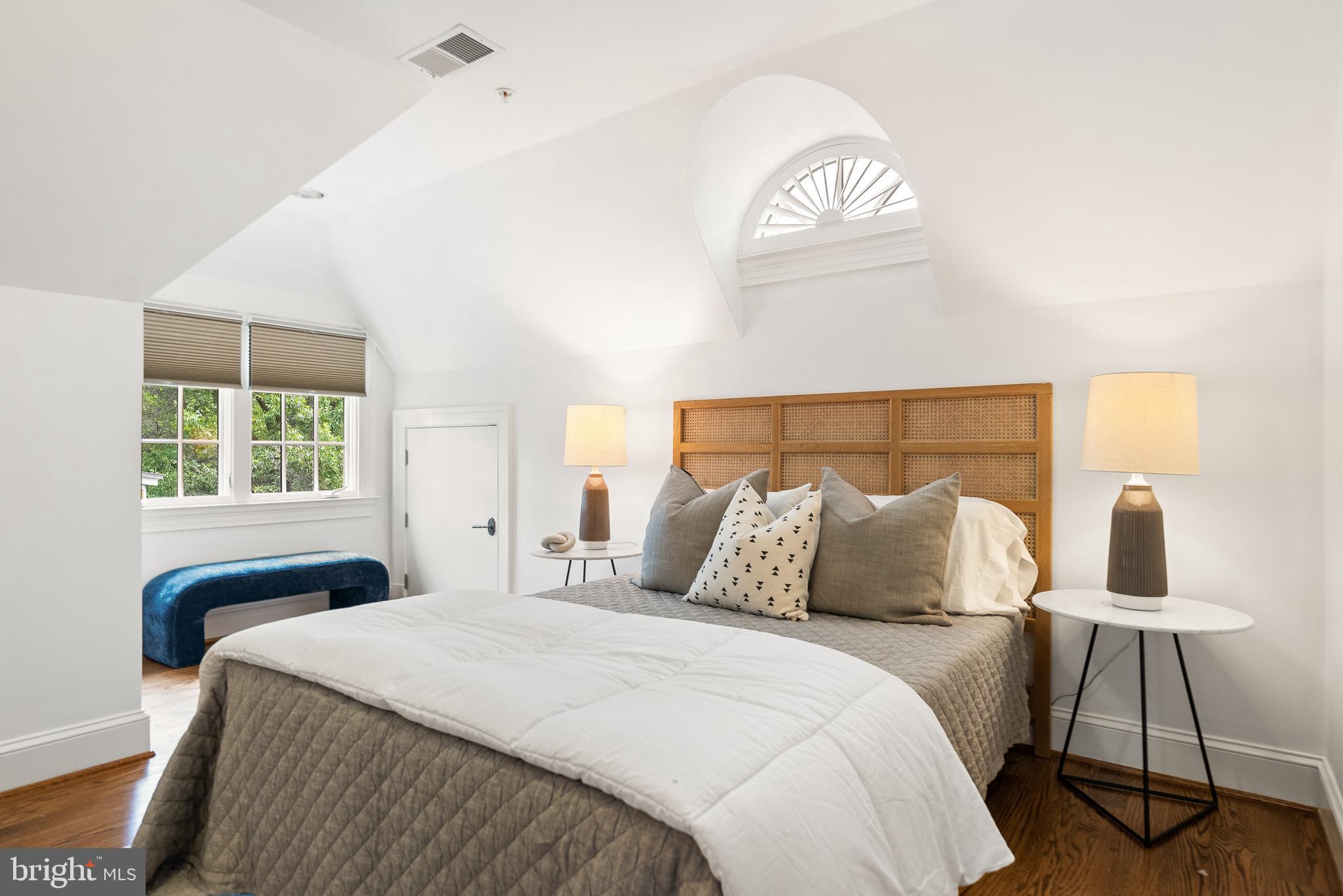 CLEVELAND PARK - Residential