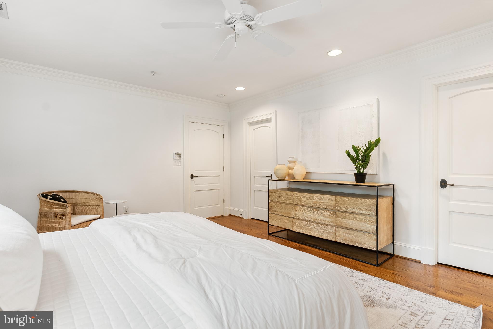 CLEVELAND PARK - Residential