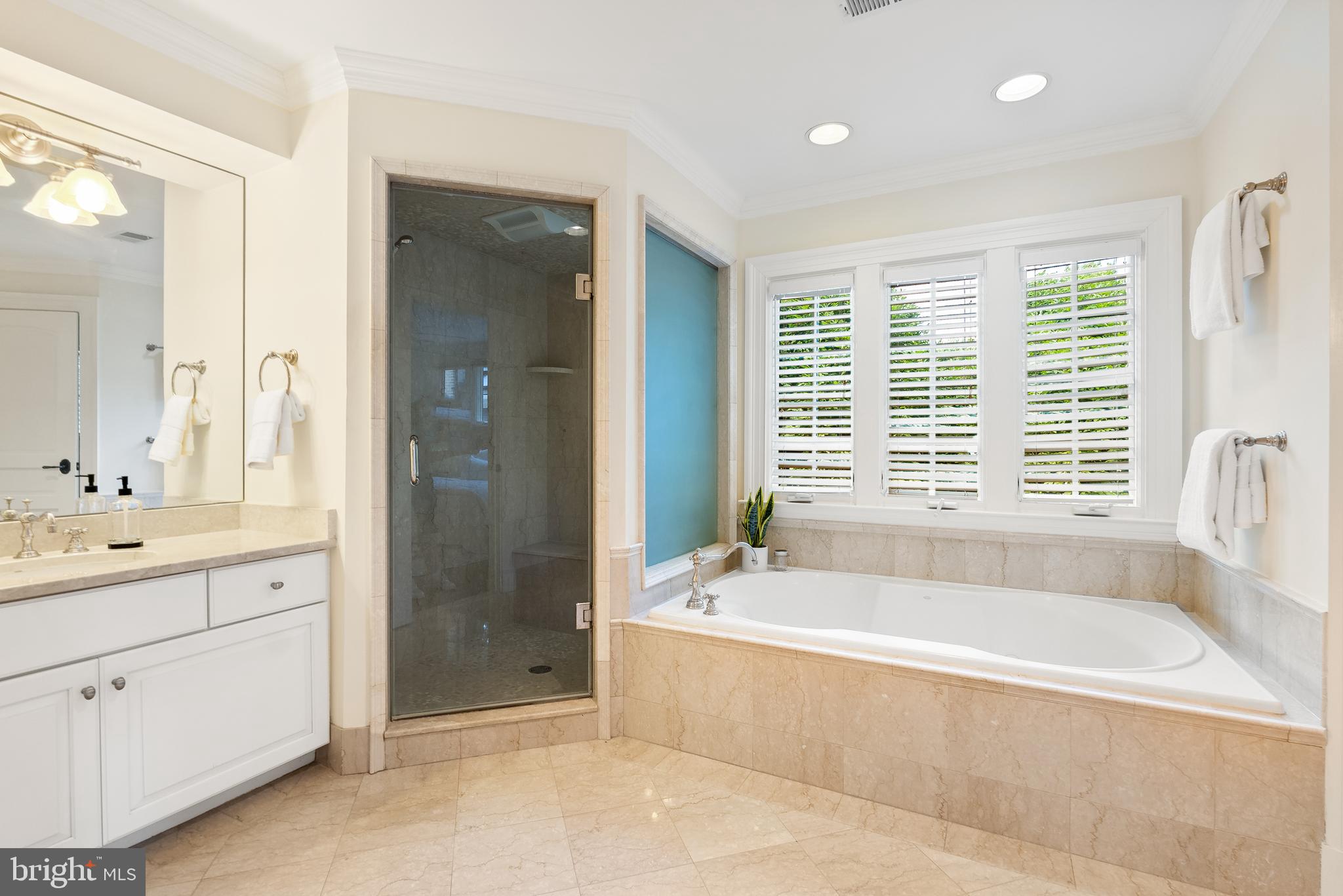 CLEVELAND PARK - Residential