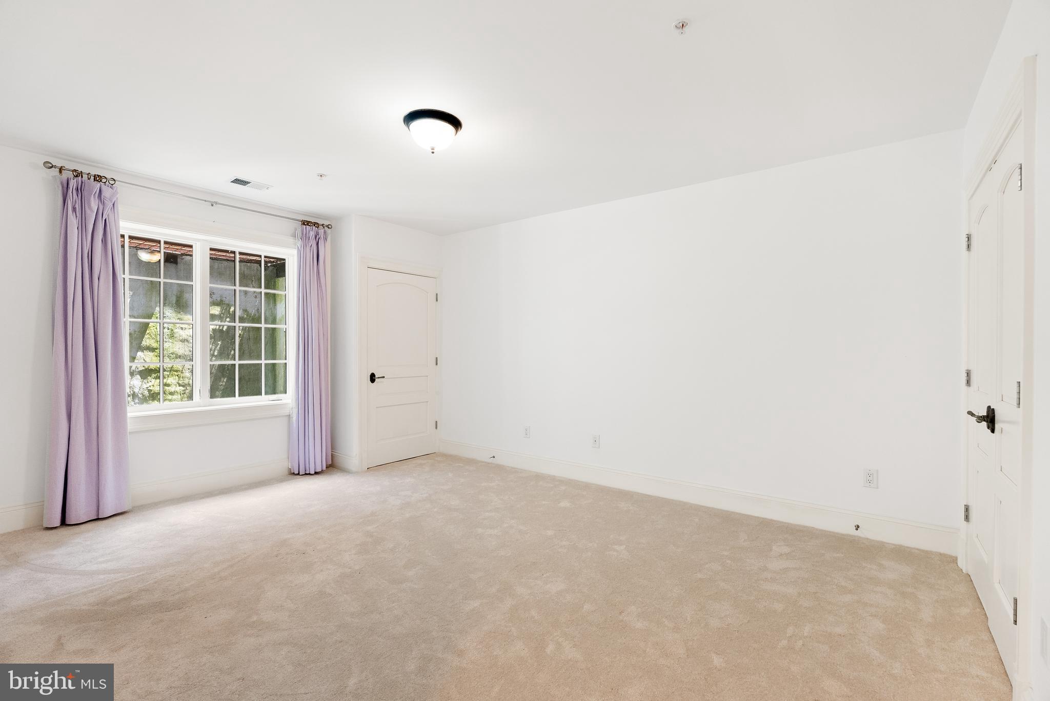 CLEVELAND PARK - Residential