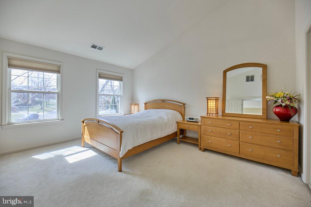 POTOMAC LAKES - Residential