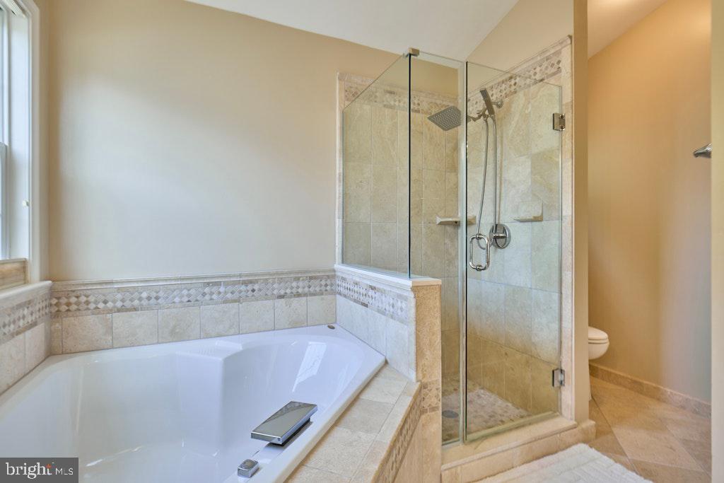 POTOMAC LAKES - Residential