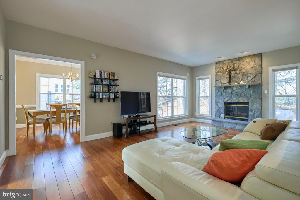 POTOMAC LAKES - Residential