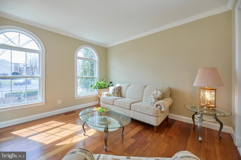 POTOMAC LAKES - Residential