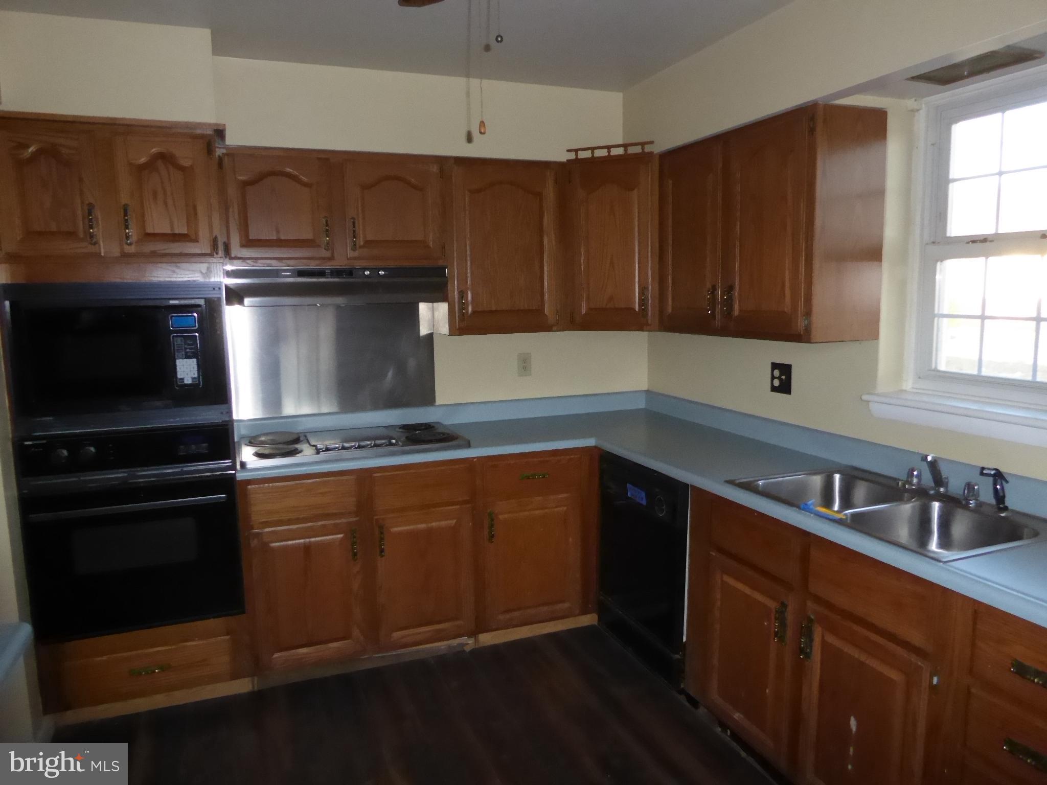 HAWTHORN HEIGHTS - Residential