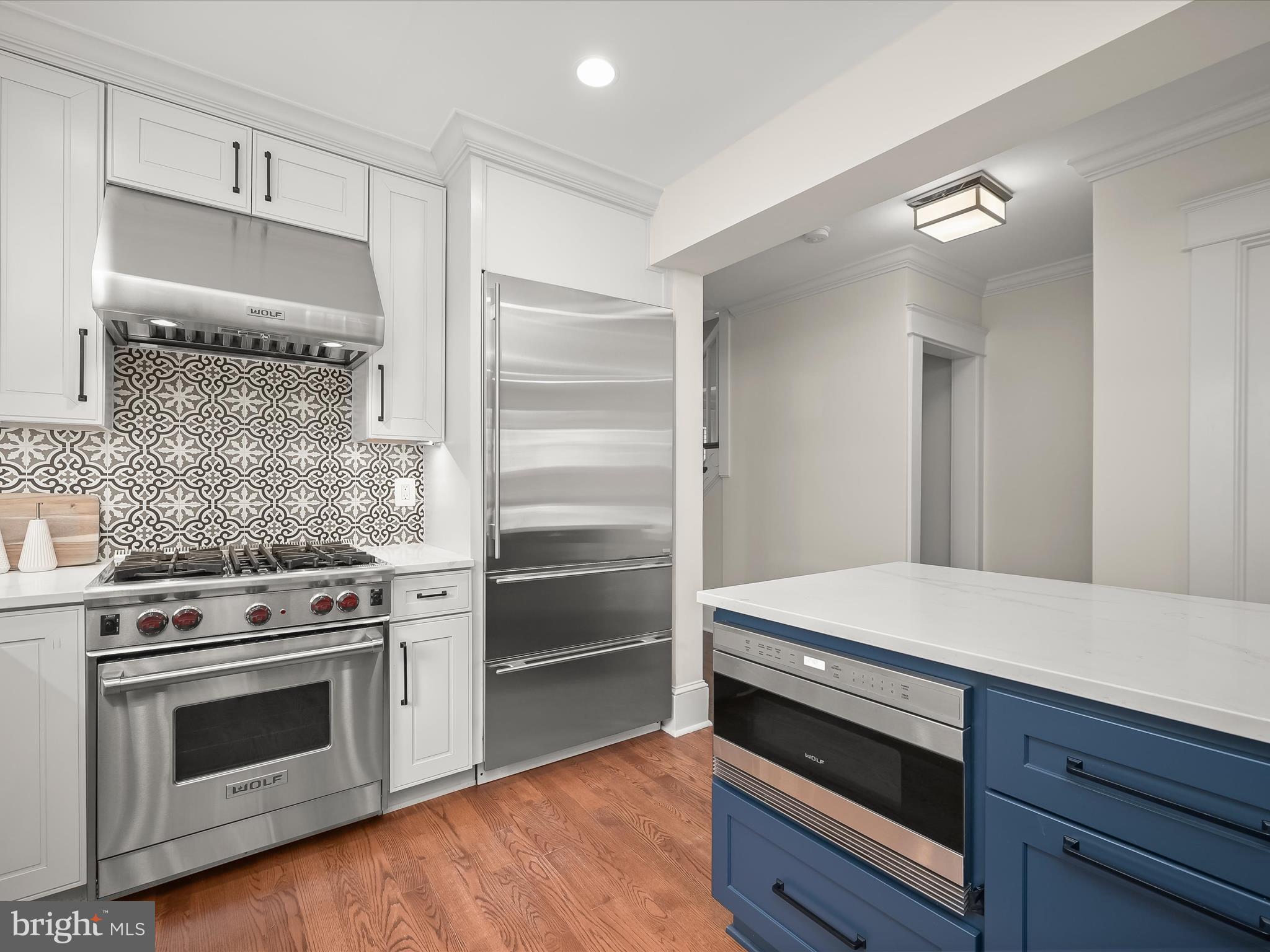 LYON VILLAGE - Residential