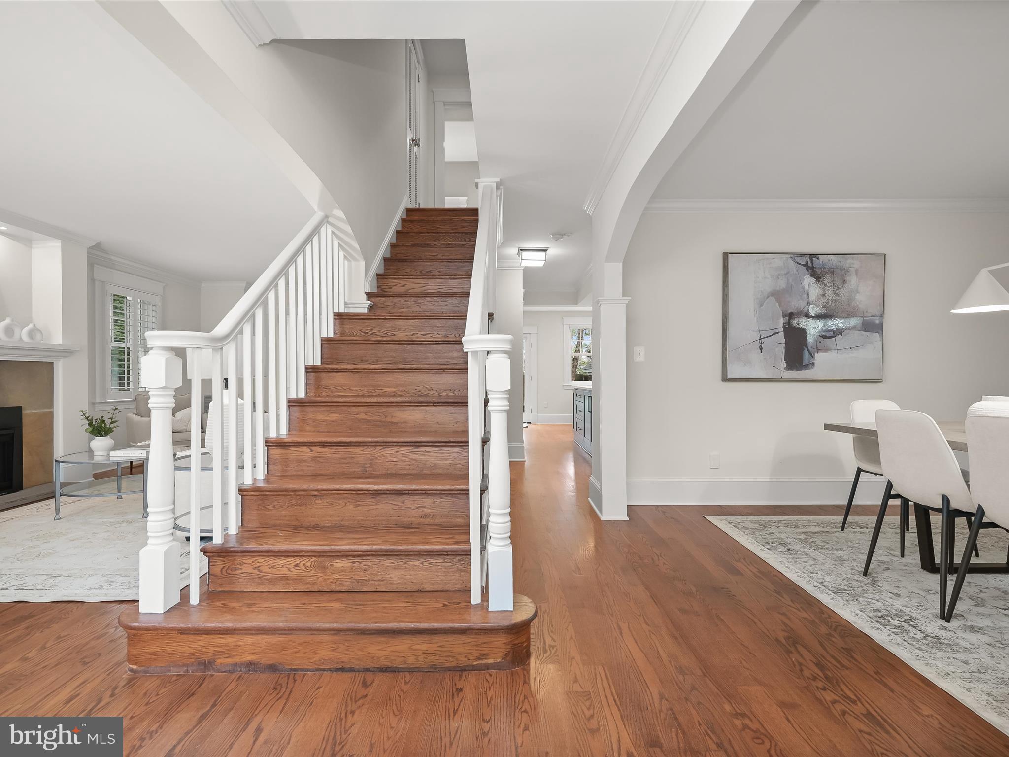 LYON VILLAGE - Residential