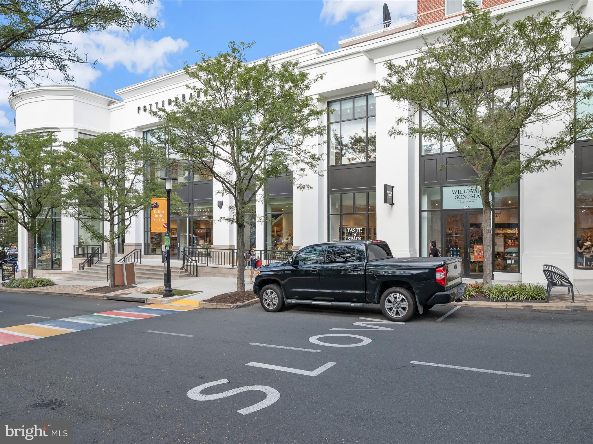 LYON VILLAGE - Residential