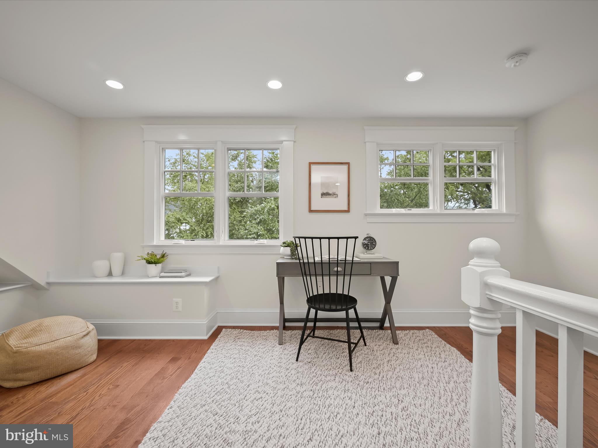 LYON VILLAGE - Residential