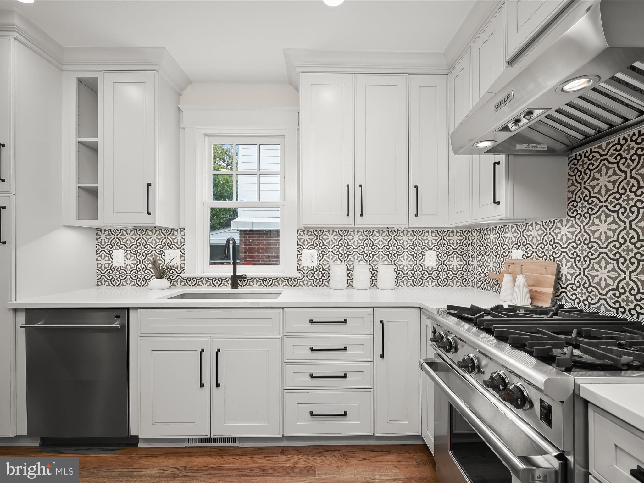 LYON VILLAGE - Residential