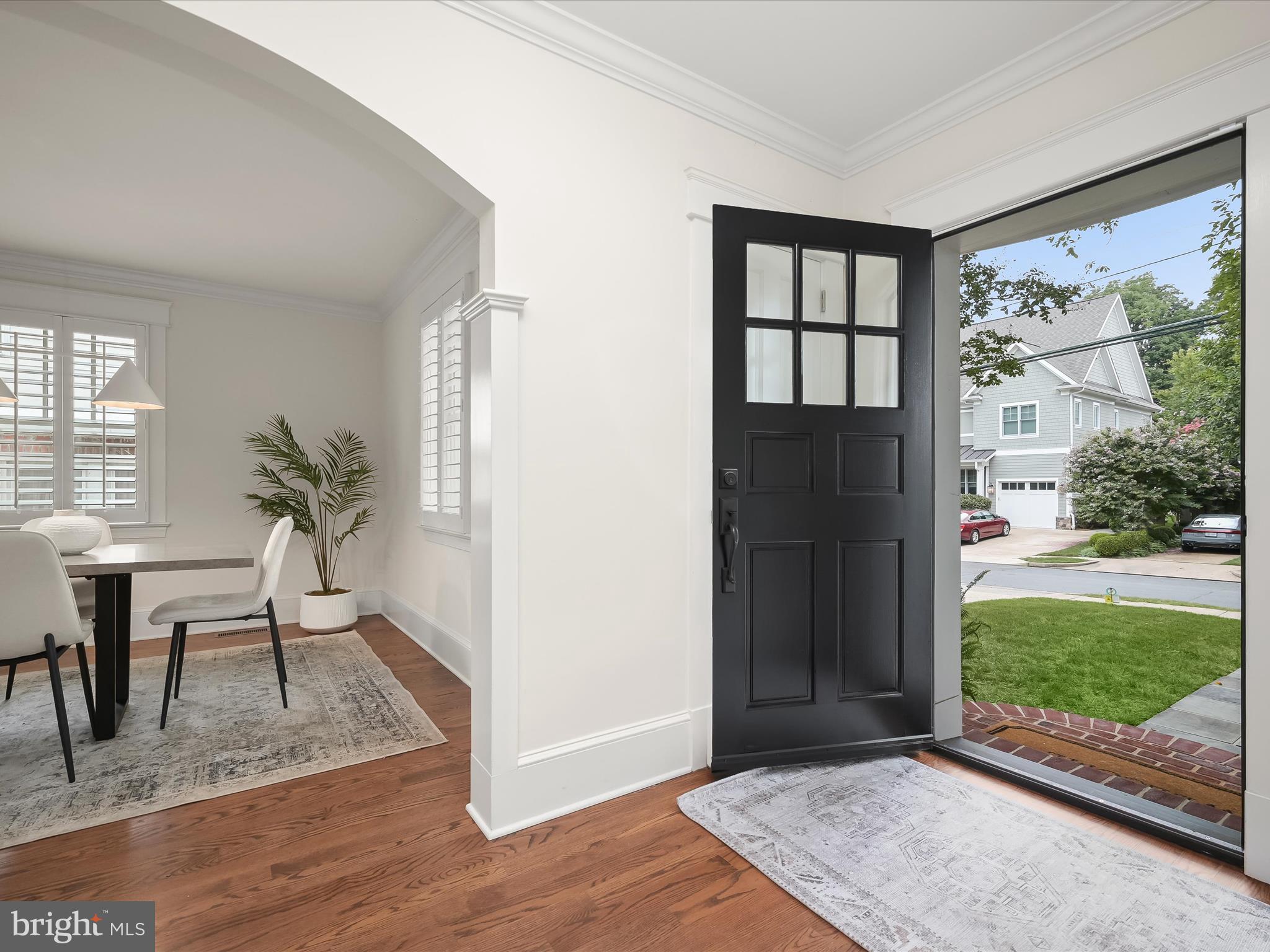 LYON VILLAGE - Residential