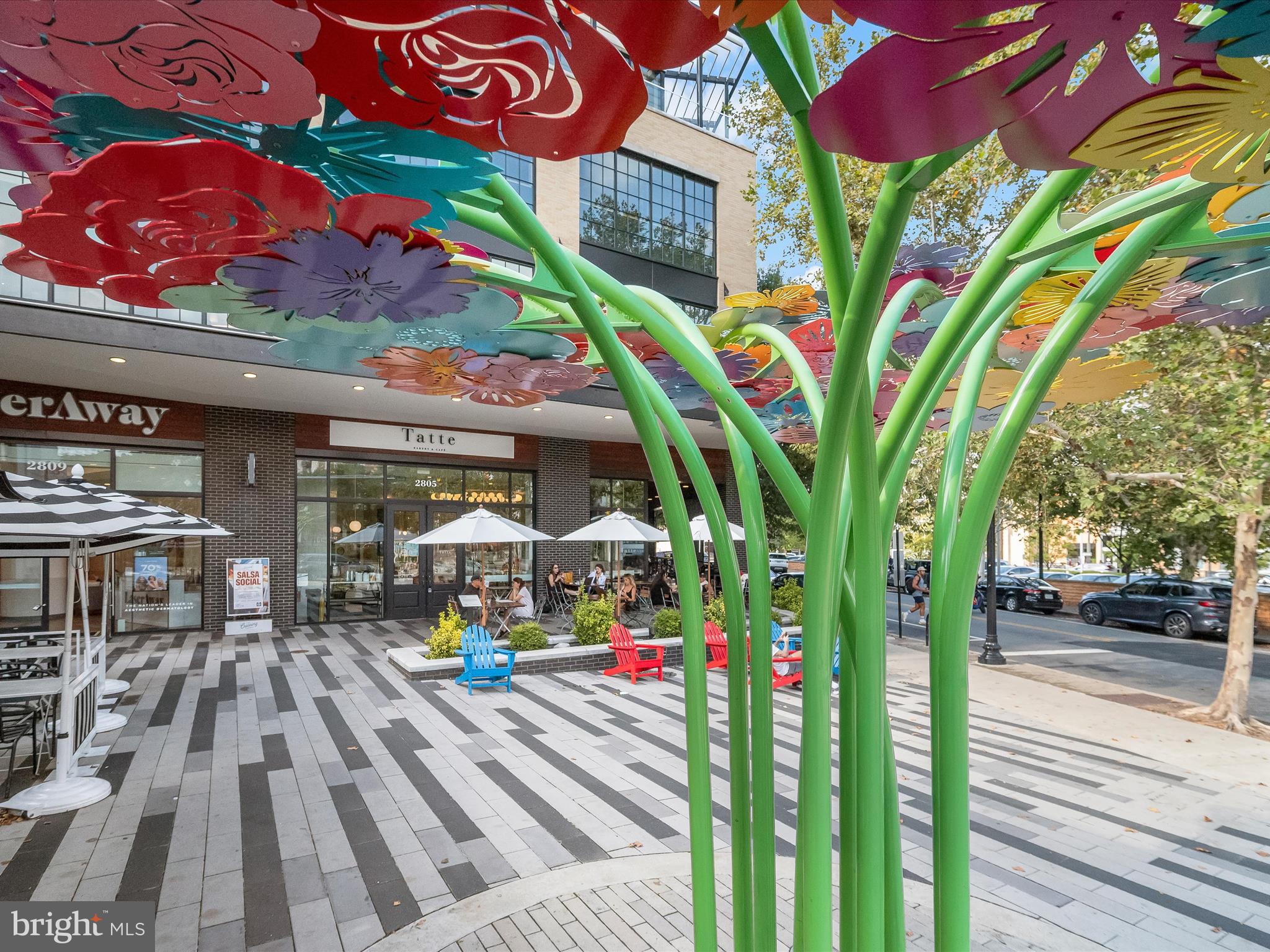 LYON VILLAGE - Residential