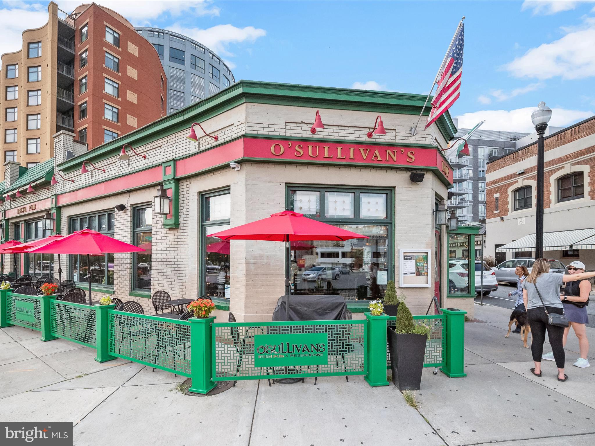 LYON VILLAGE - Residential