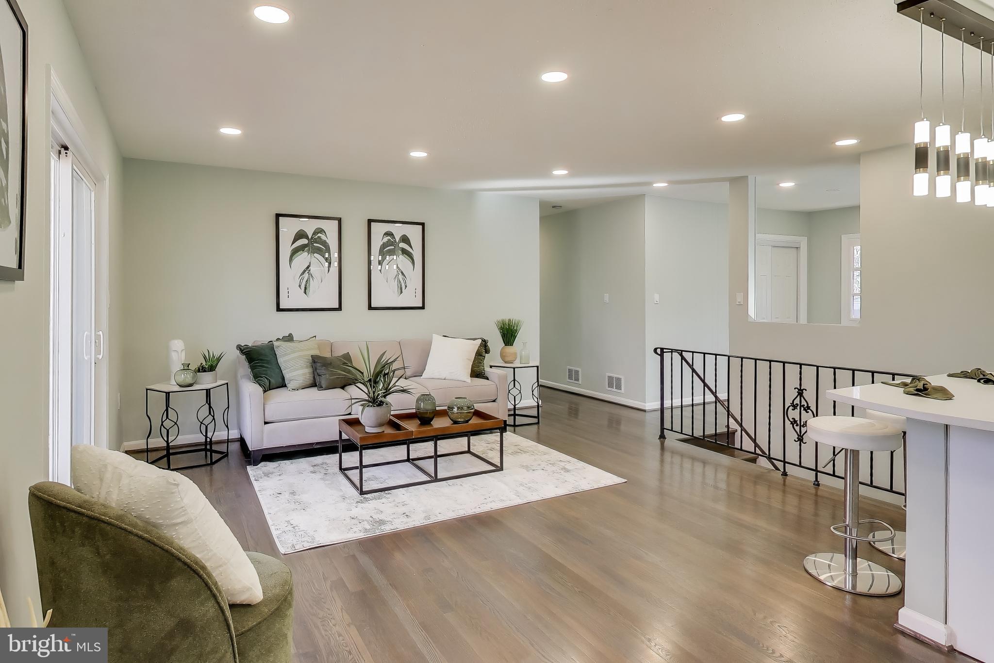 WILLIAMSBURG ESTATES - Residential