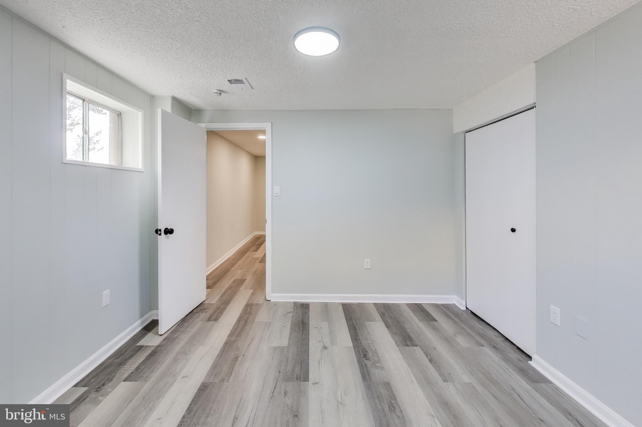 WILLIAMSBURG ESTATES - Residential