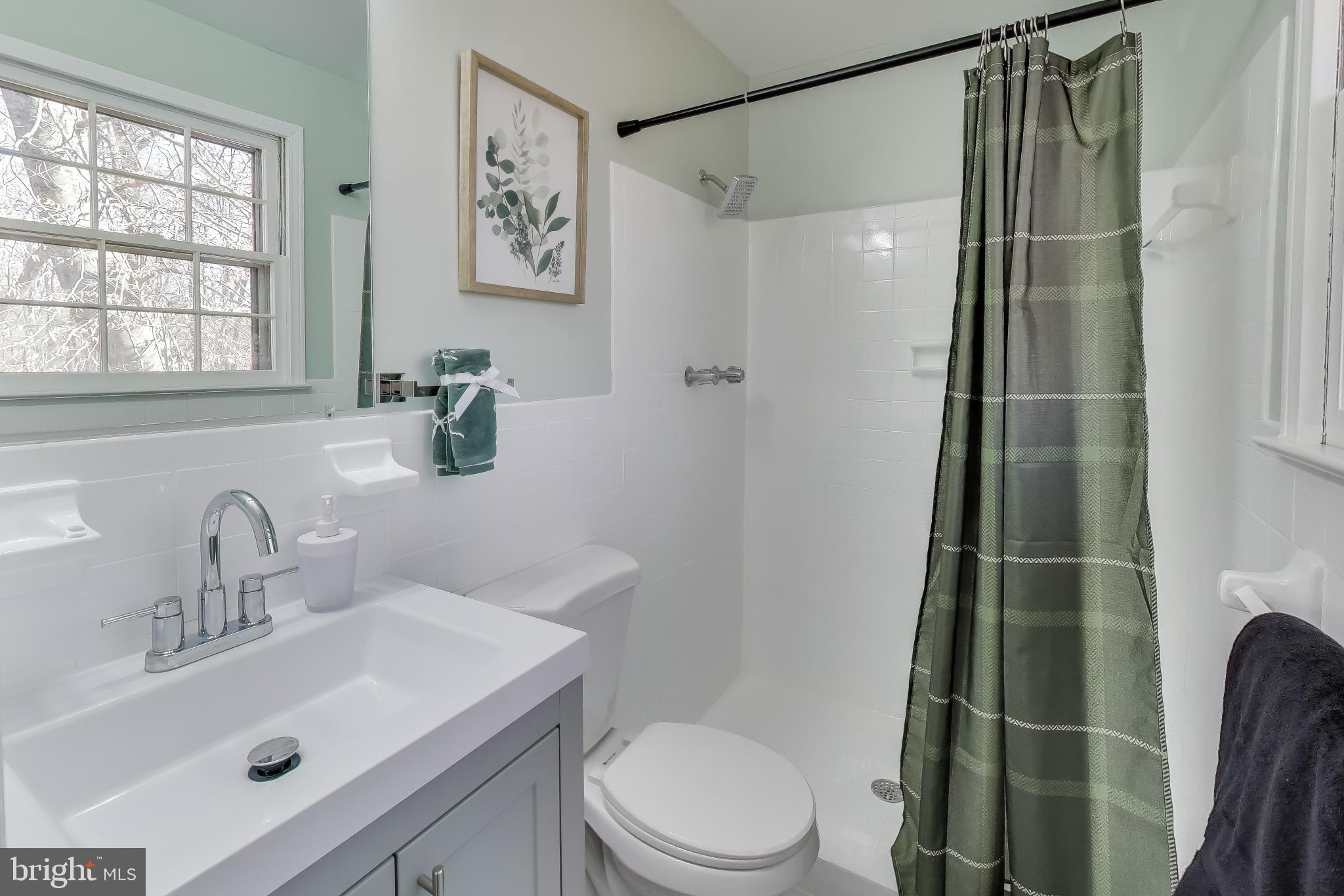 WILLIAMSBURG ESTATES - Residential