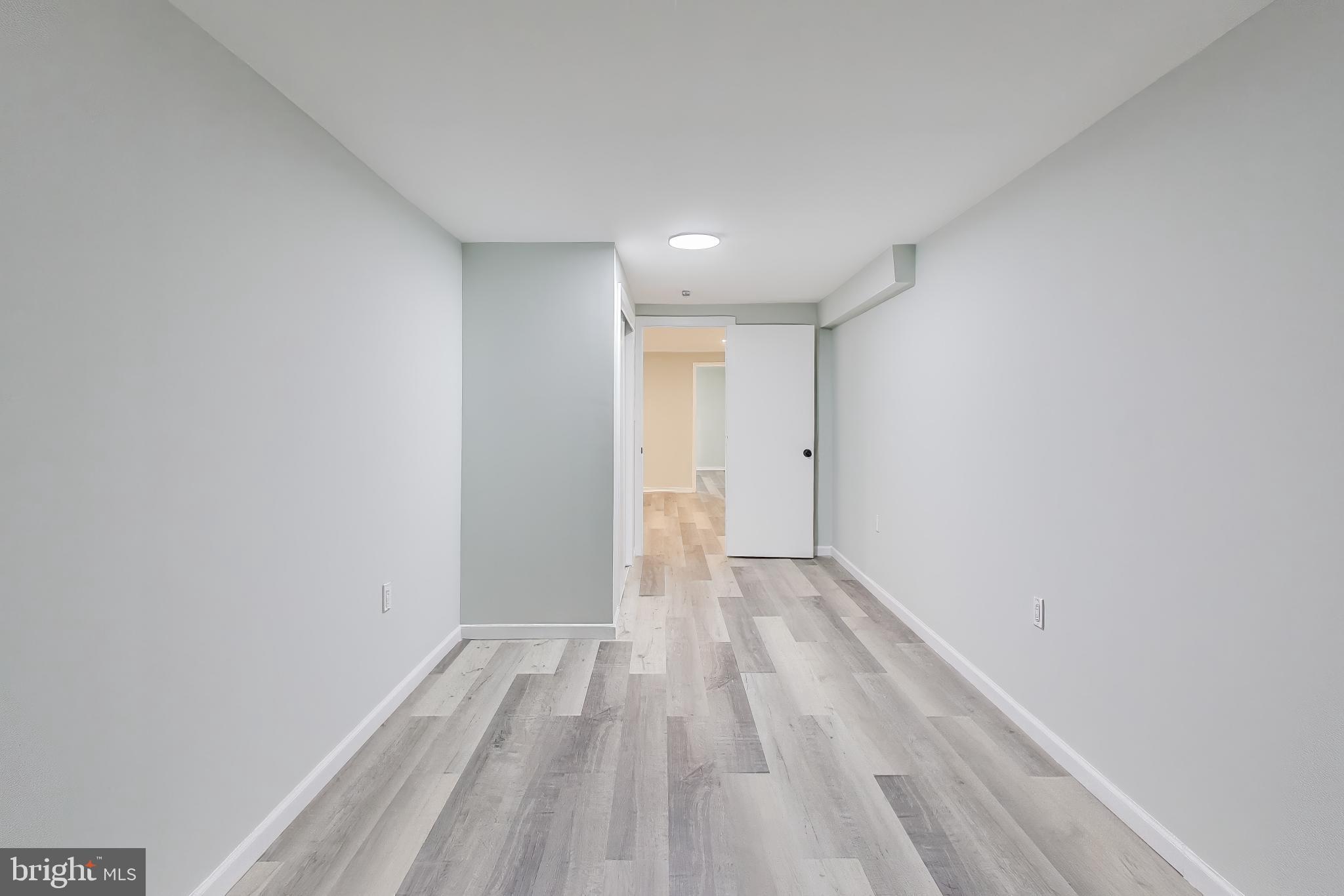 WILLIAMSBURG ESTATES - Residential