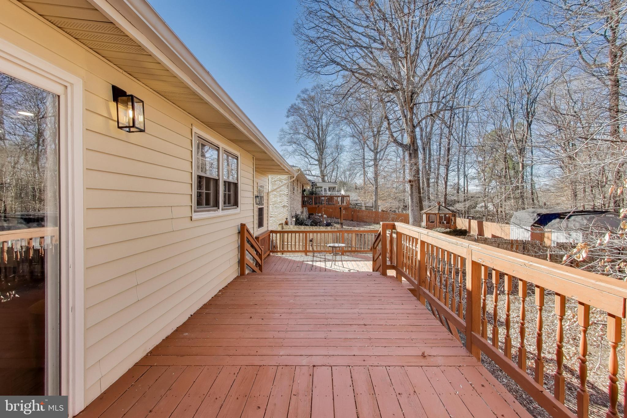 WILLIAMSBURG ESTATES - Residential