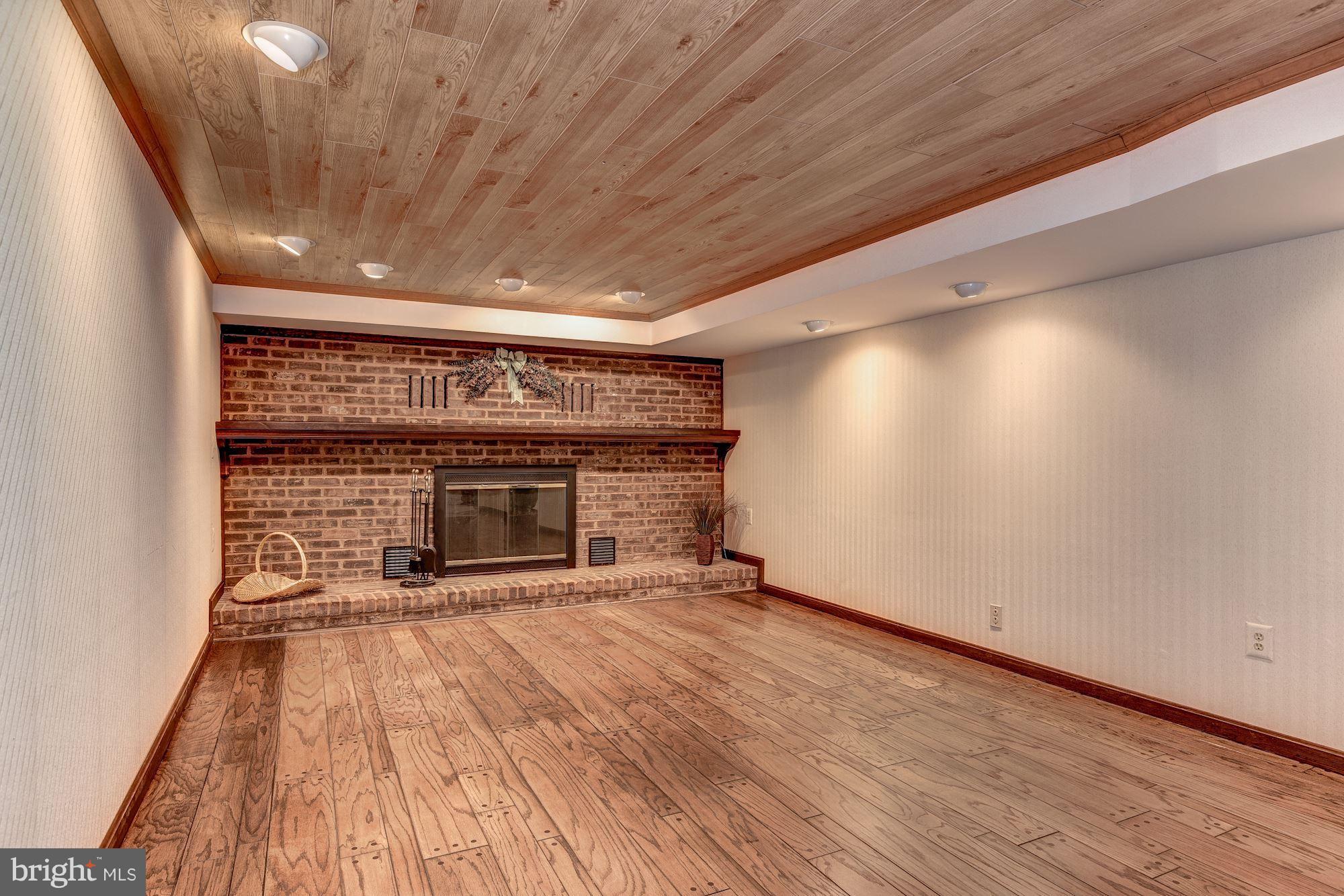 GEORGE MASON FOREST - Residential