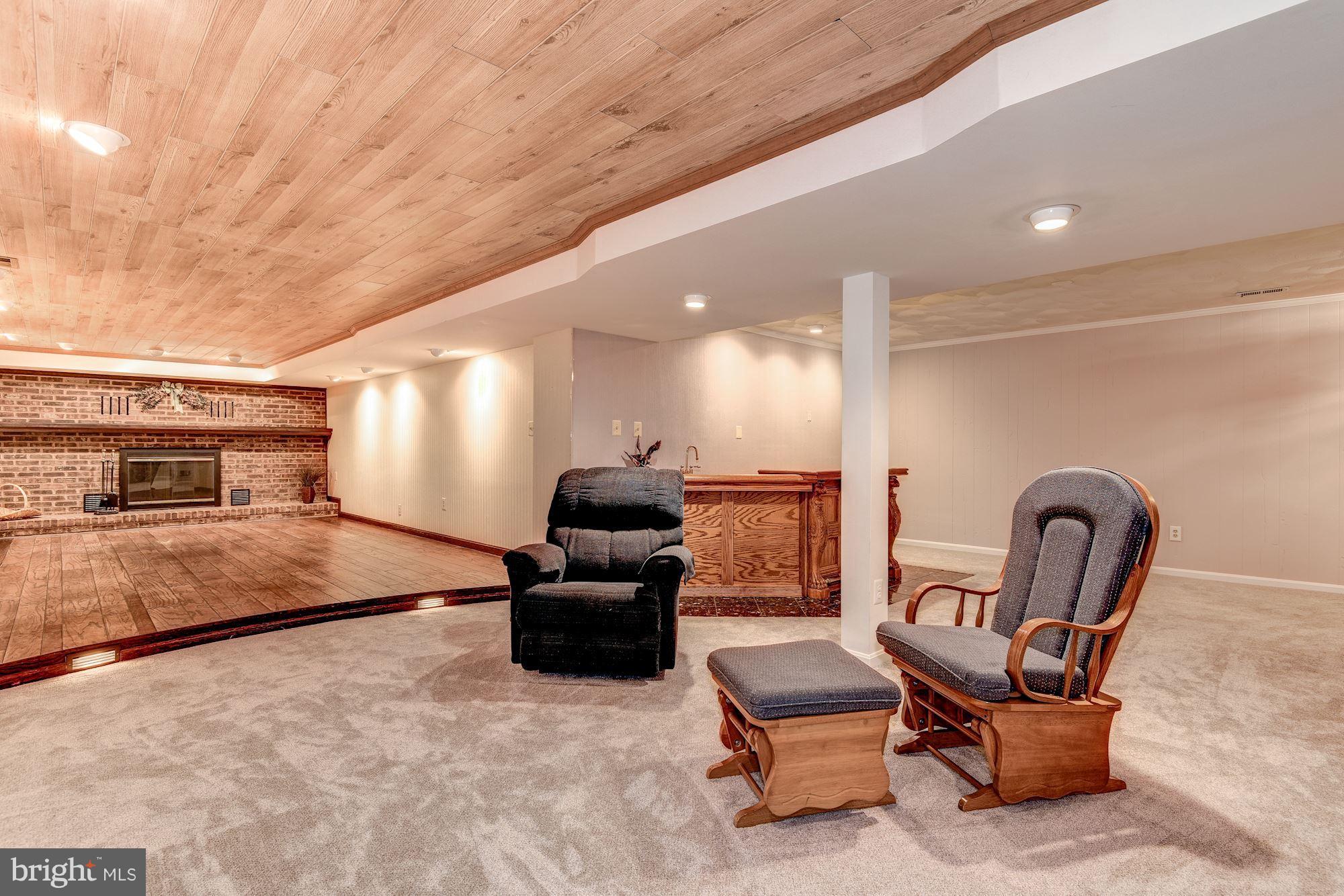 GEORGE MASON FOREST - Residential