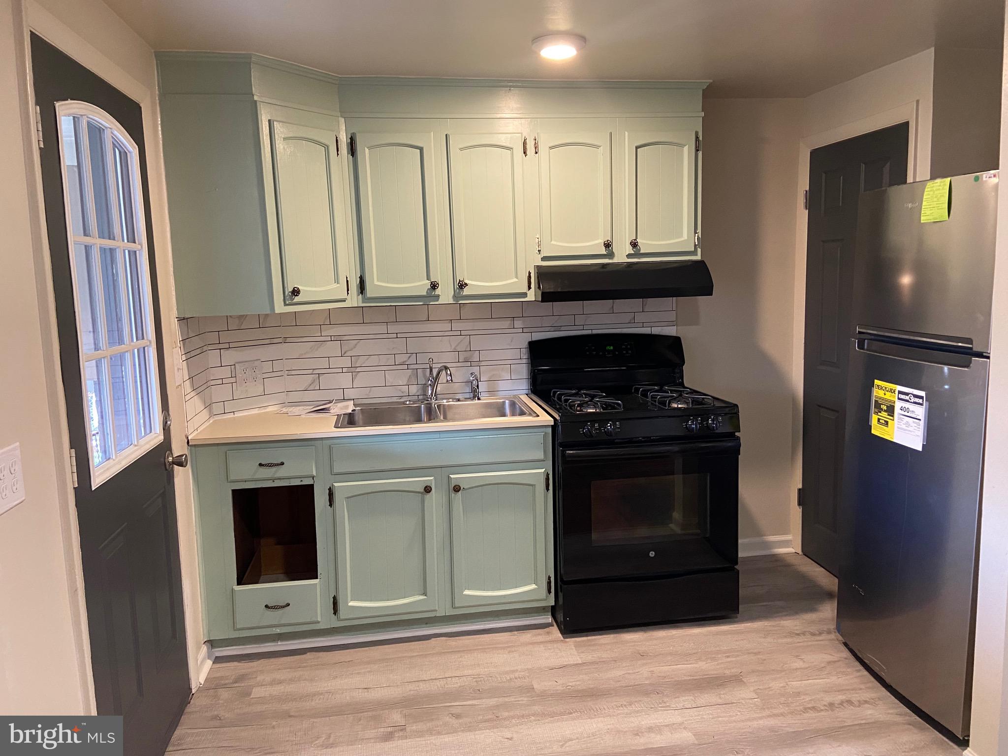 SOWE NEIGHBORHOOD / CABBAGE HILL - Residential Lease