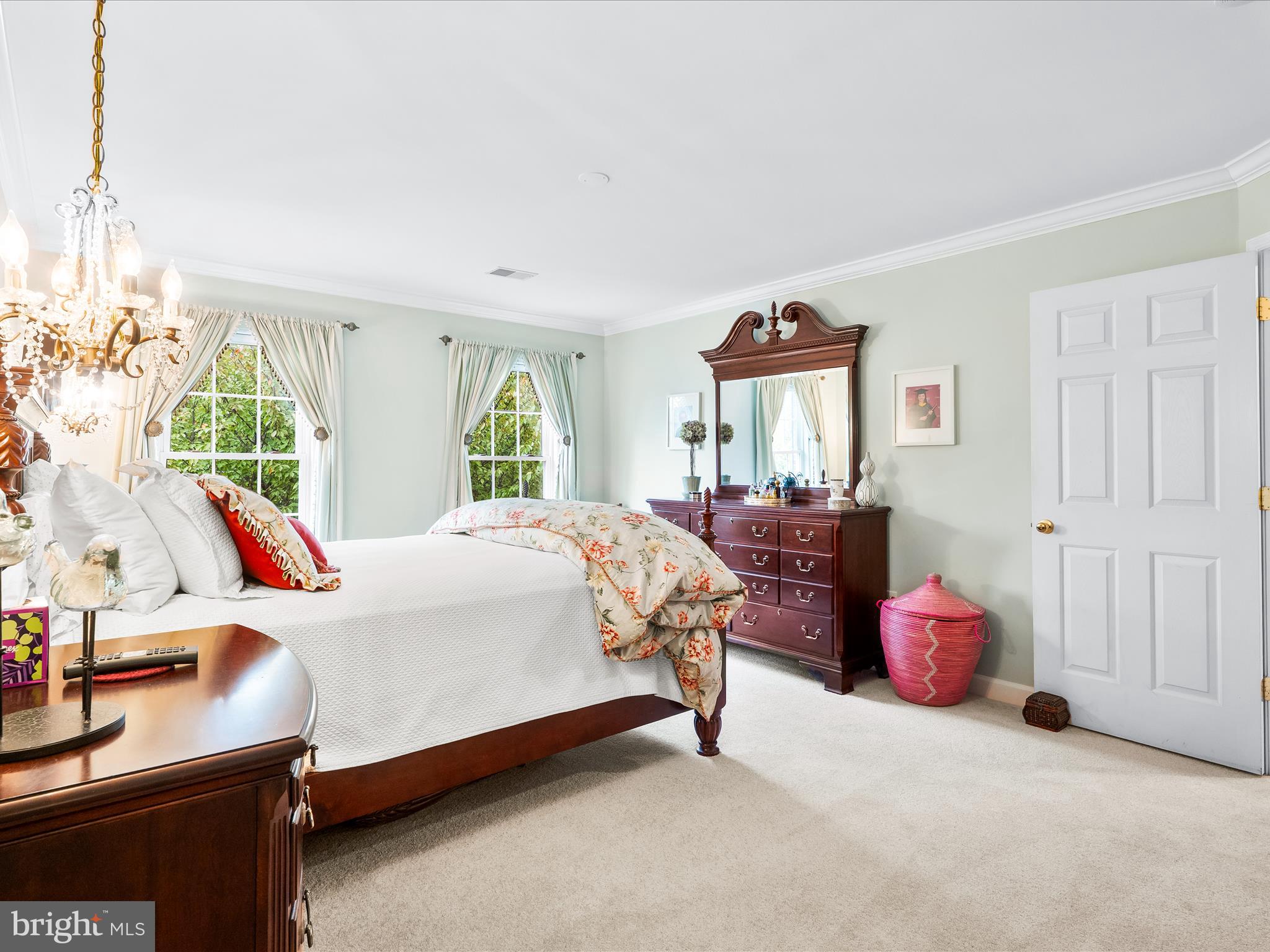 KINGSVIEW VILLAGE - Residential