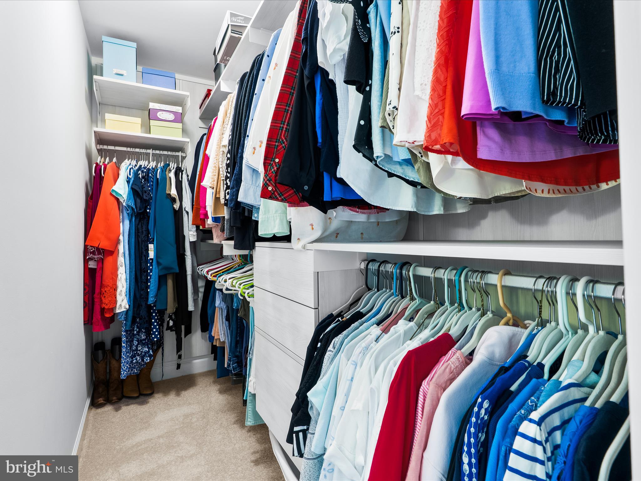 KINGSVIEW VILLAGE - Residential