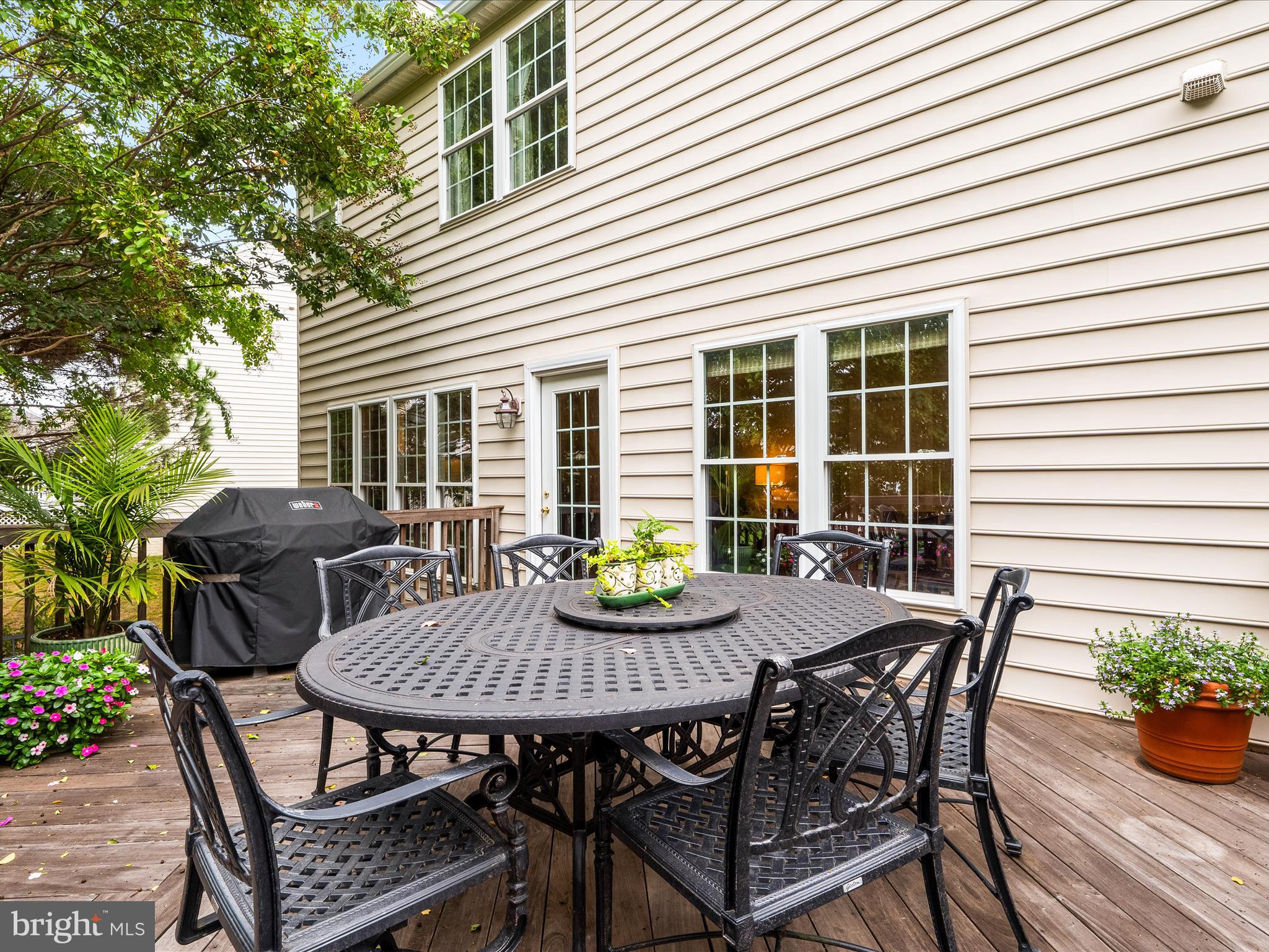 KINGSVIEW VILLAGE - Residential