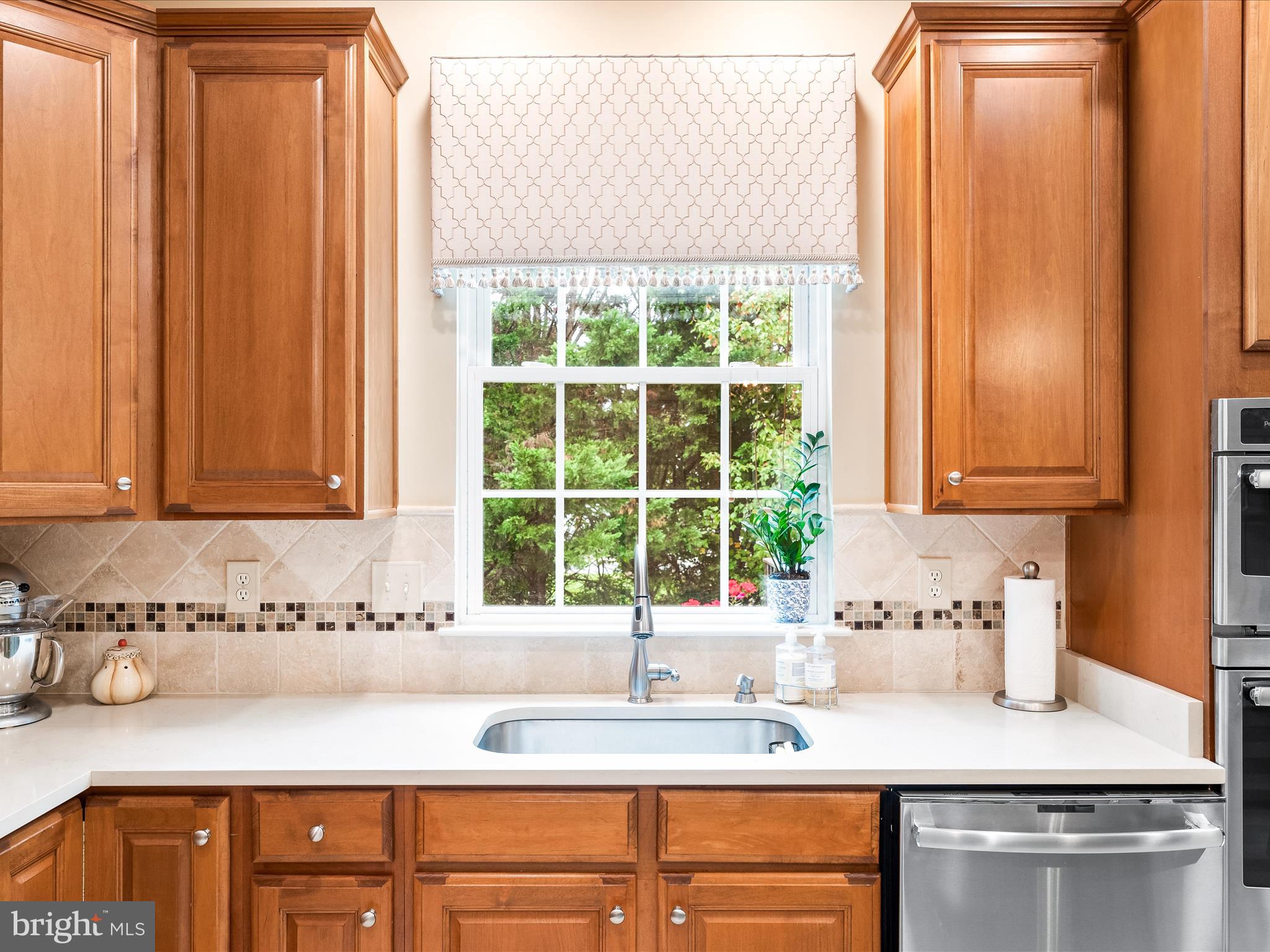 KINGSVIEW VILLAGE - Residential