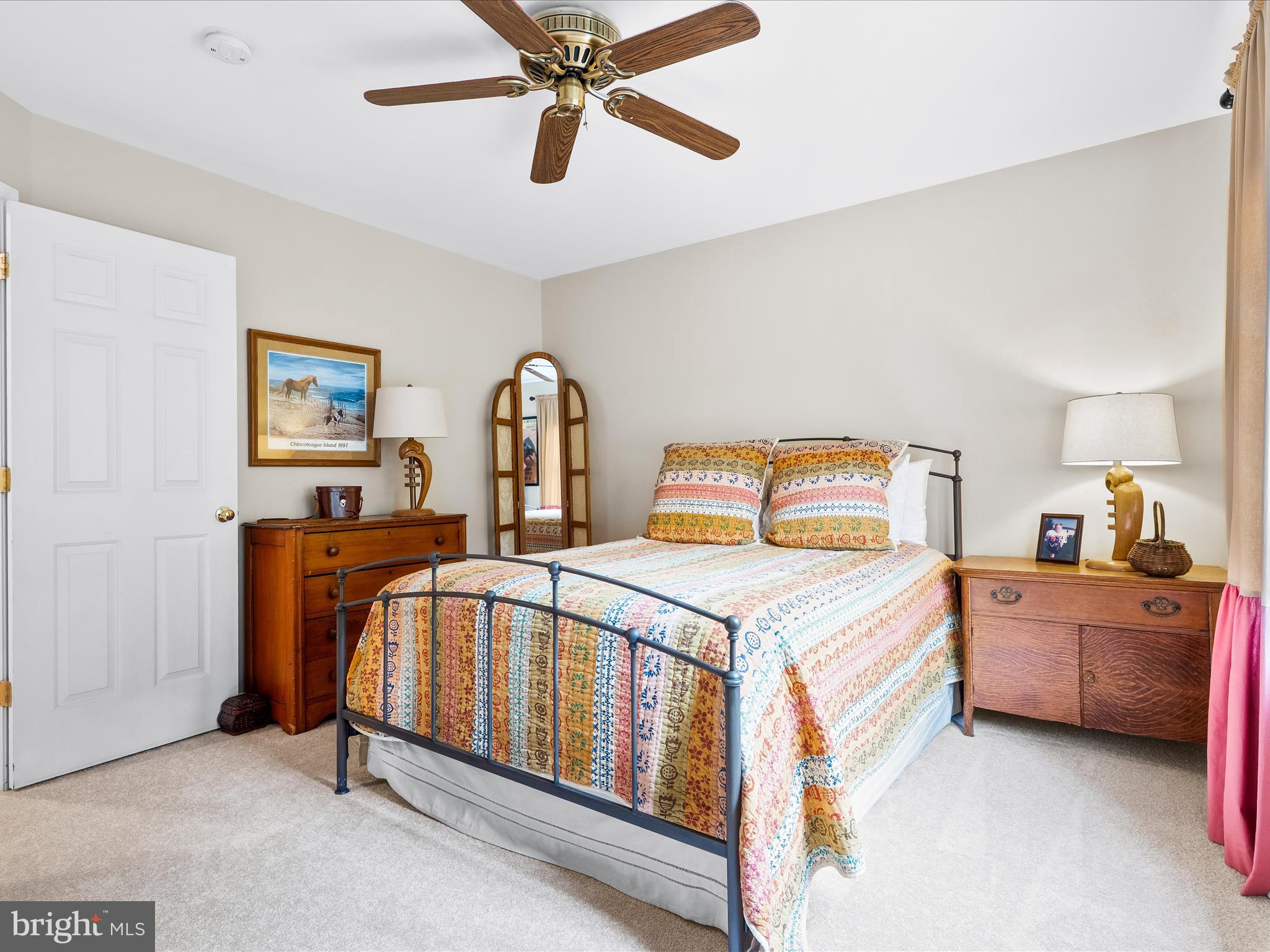 KINGSVIEW VILLAGE - Residential